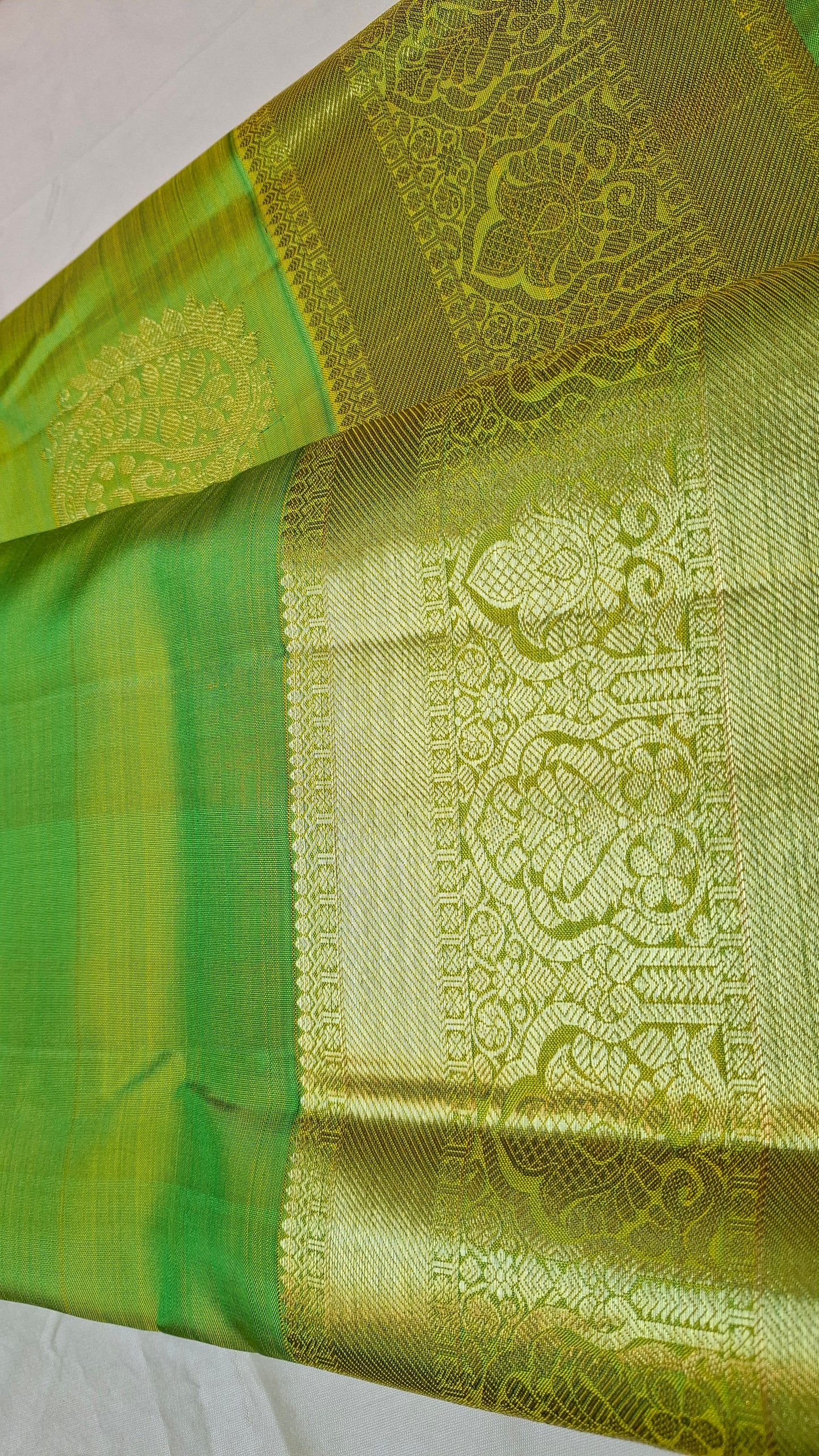 PARROT GREEN & GOLD PURE KANJIPURAM SILK