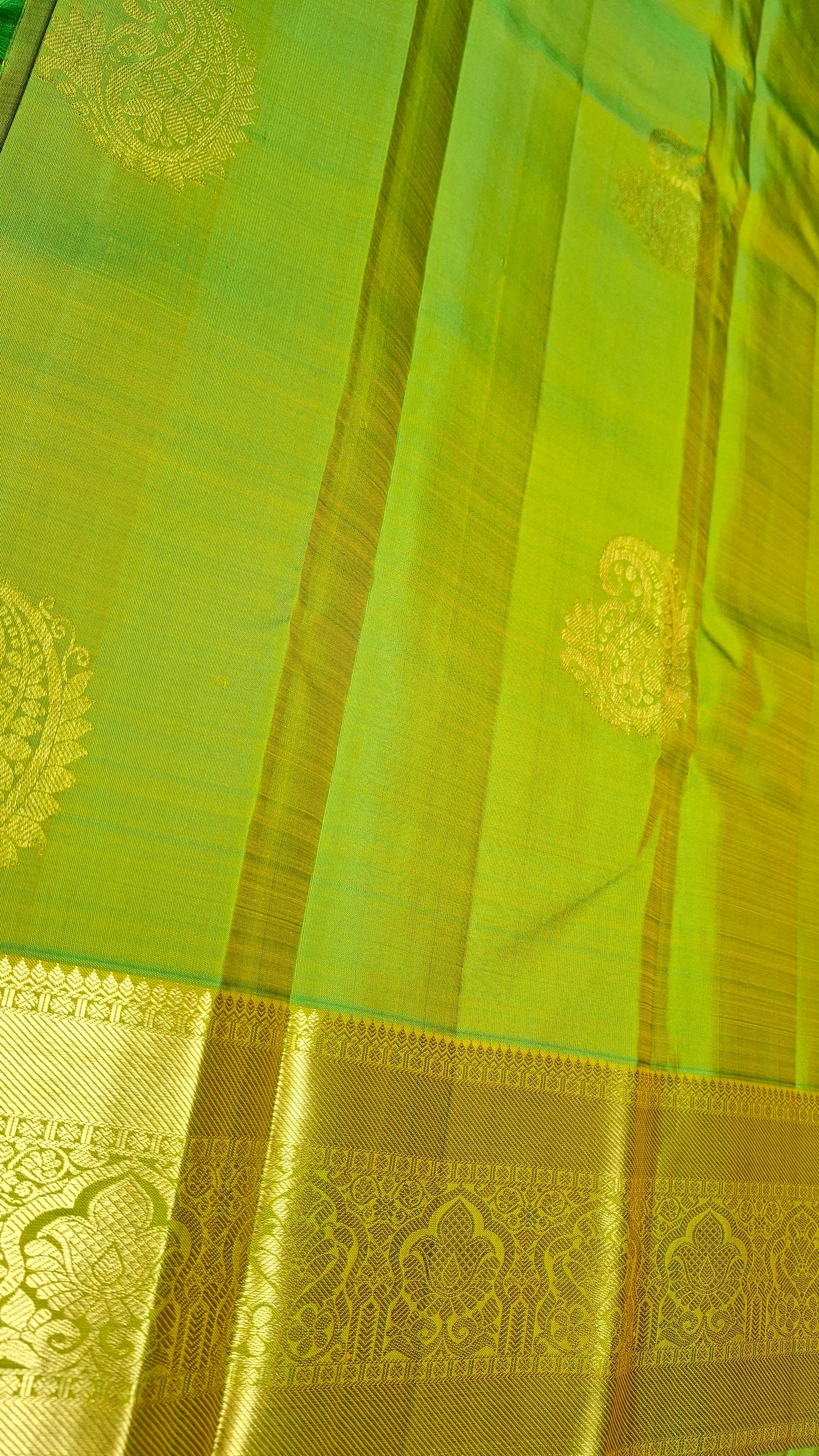 PARROT GREEN & GOLD PURE KANJIPURAM SILK