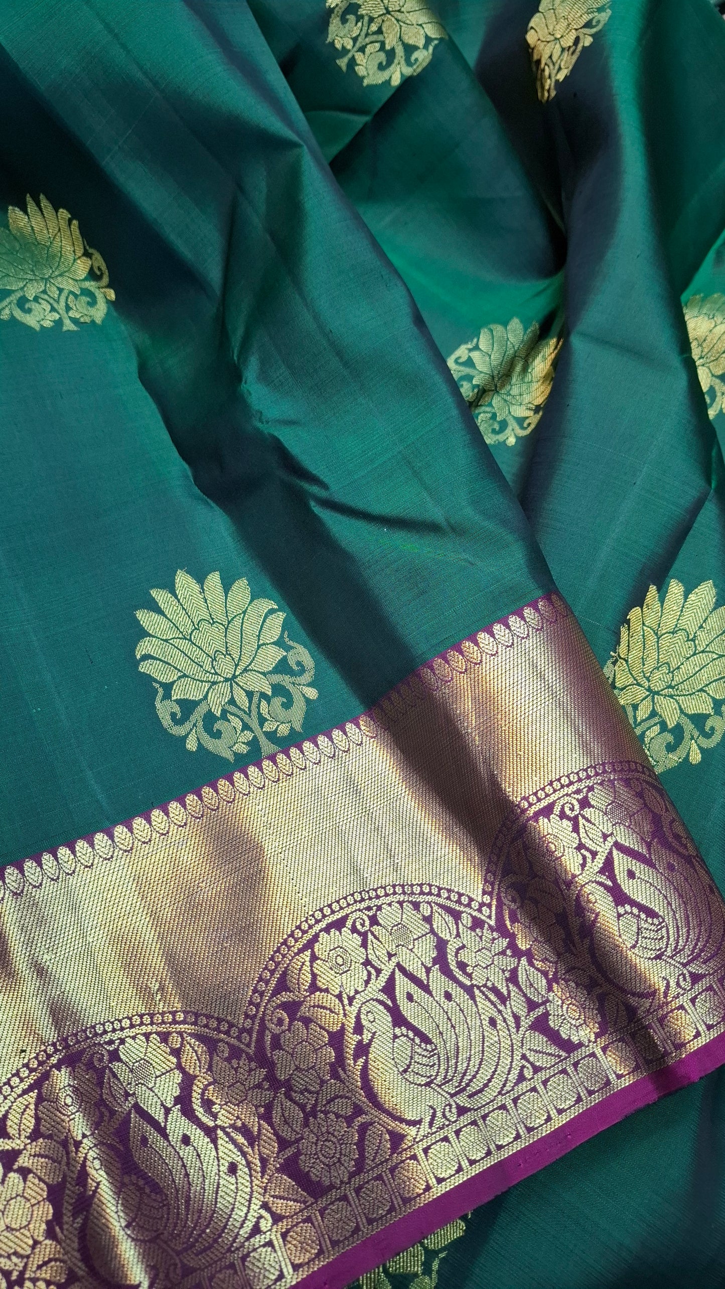 GREEN & MAGENTA PURE KANJIPURAM SILK