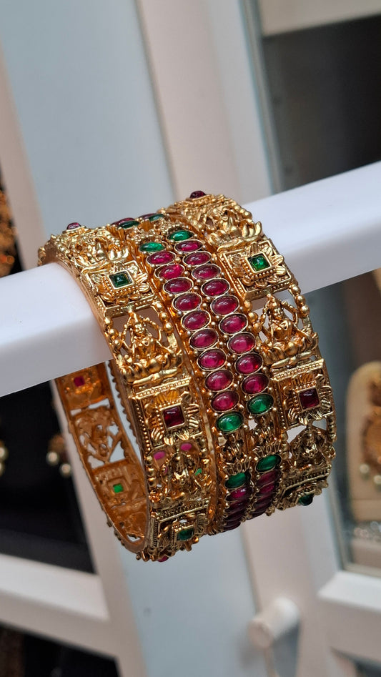 ANTIQUE GOLD BANGLES E140