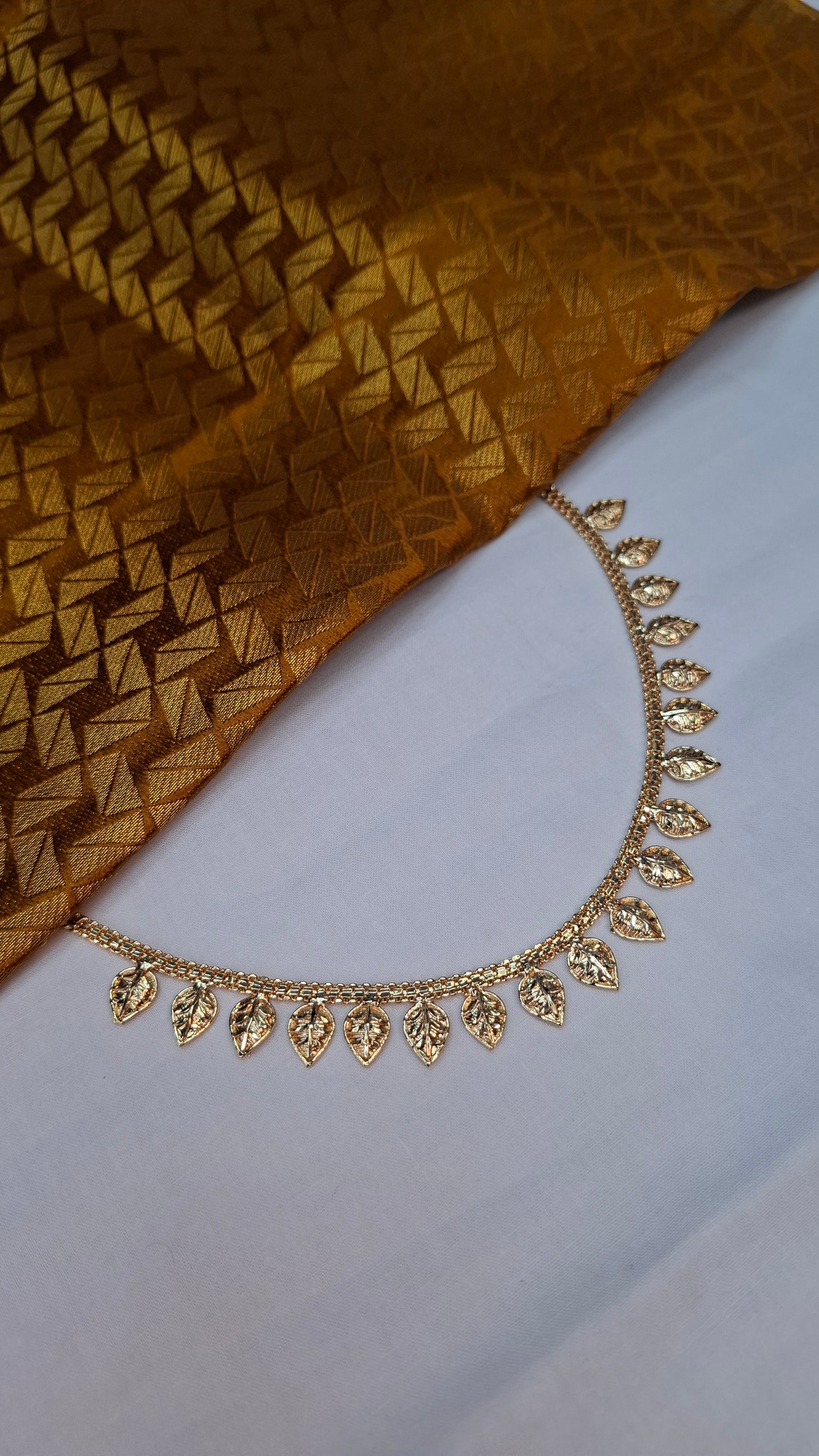 GOLD BUDGET NECKLACE 123