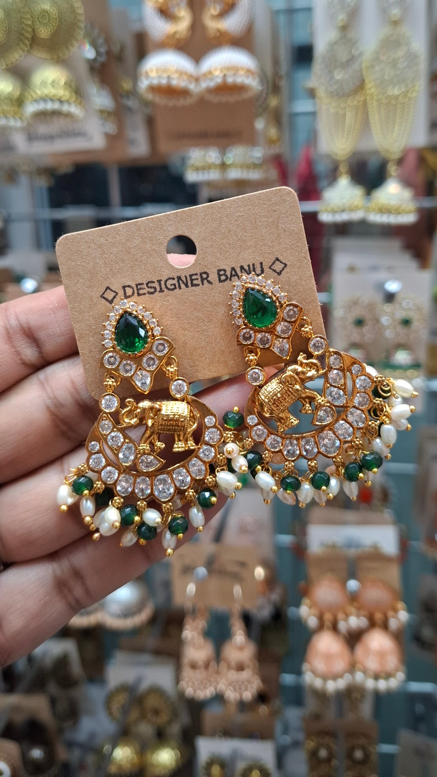 PREMIUM ANTIQUE GOLD EARRINGS ✨️