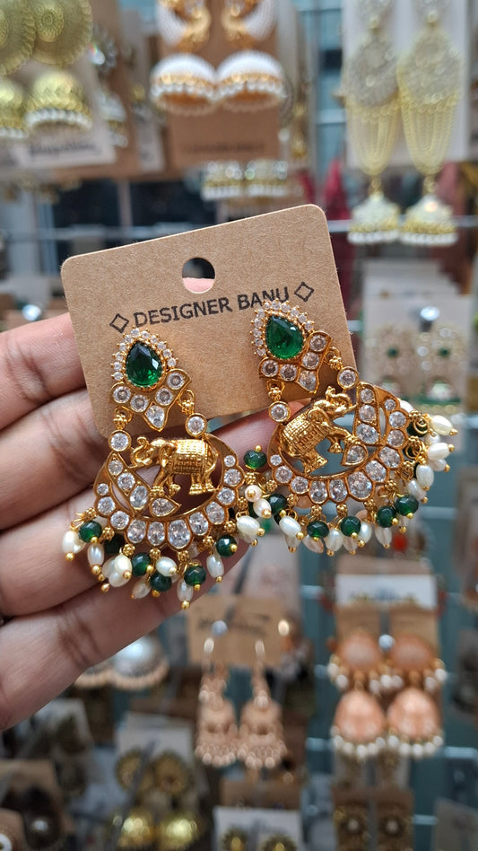 PREMIUM ANTIQUE GOLD EARRINGS ✨️