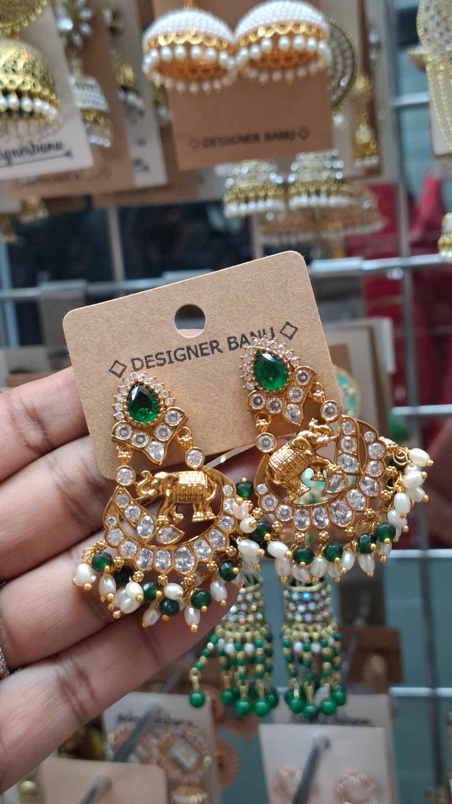 PREMIUM ANTIQUE GOLD EARRINGS ✨️