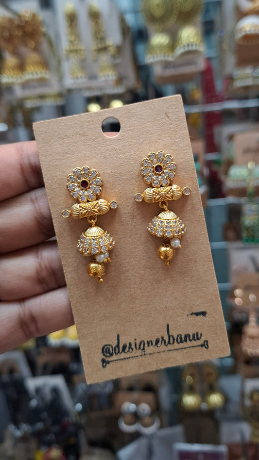 ANTIQUE GOLD EARRINGS E0348