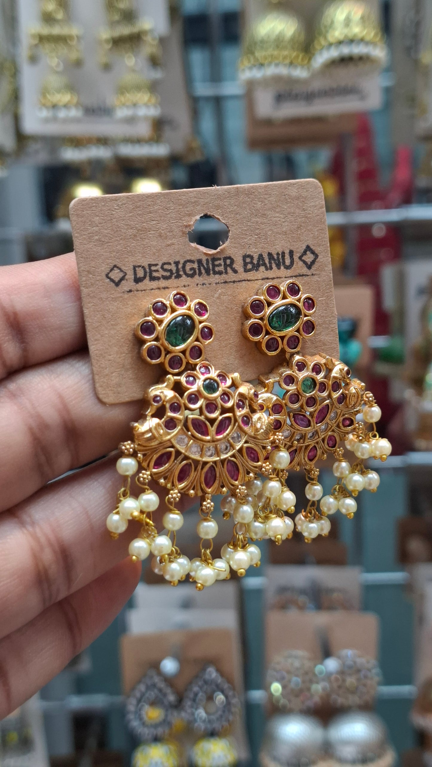 ANTIQUE GOLD EARRINGS E0349