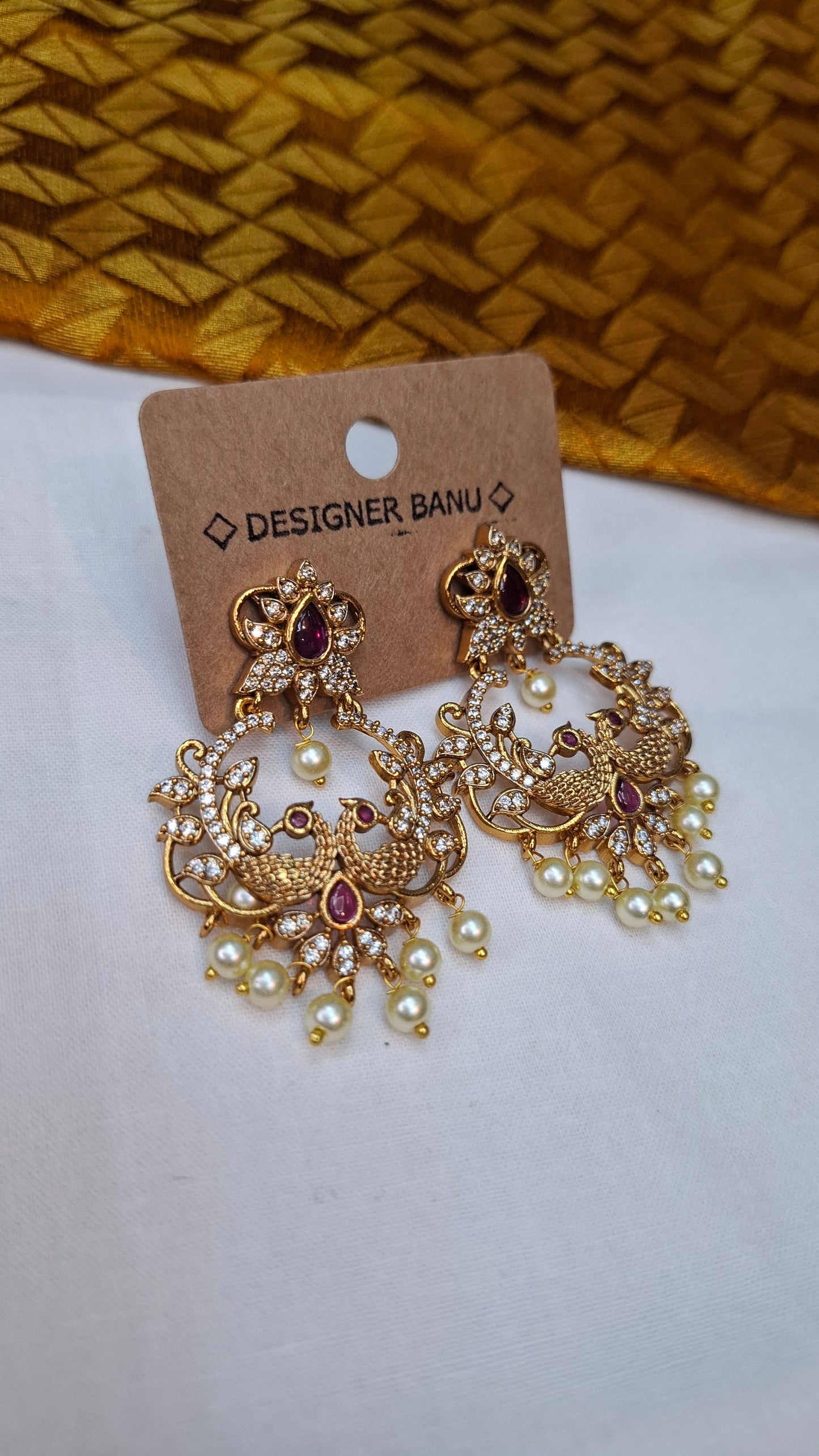 ANTIQUE GOLD EARRINGS EO350