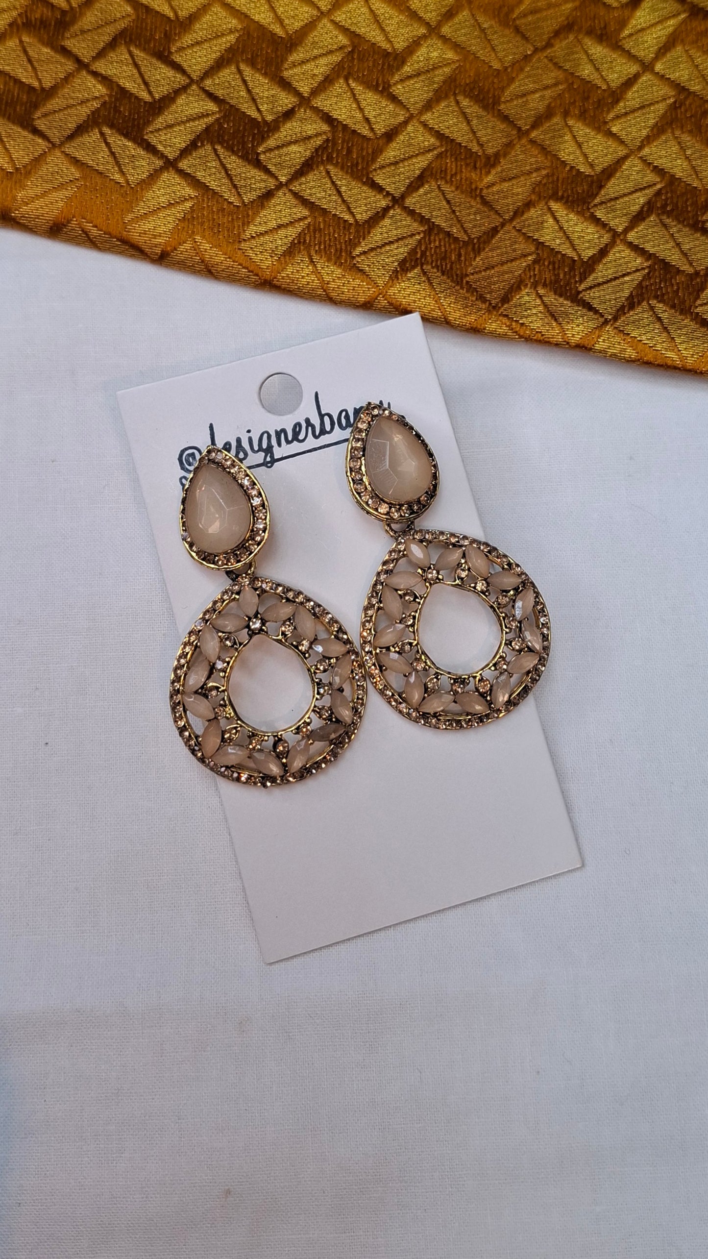GOLD FASHION EARRING E0351