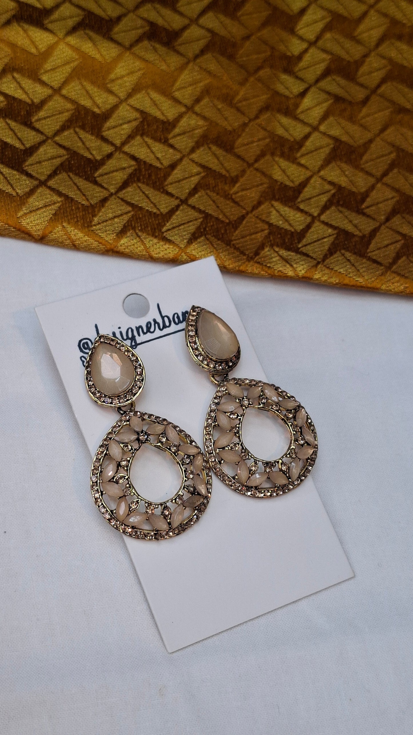 GOLD FASHION EARRING E0351