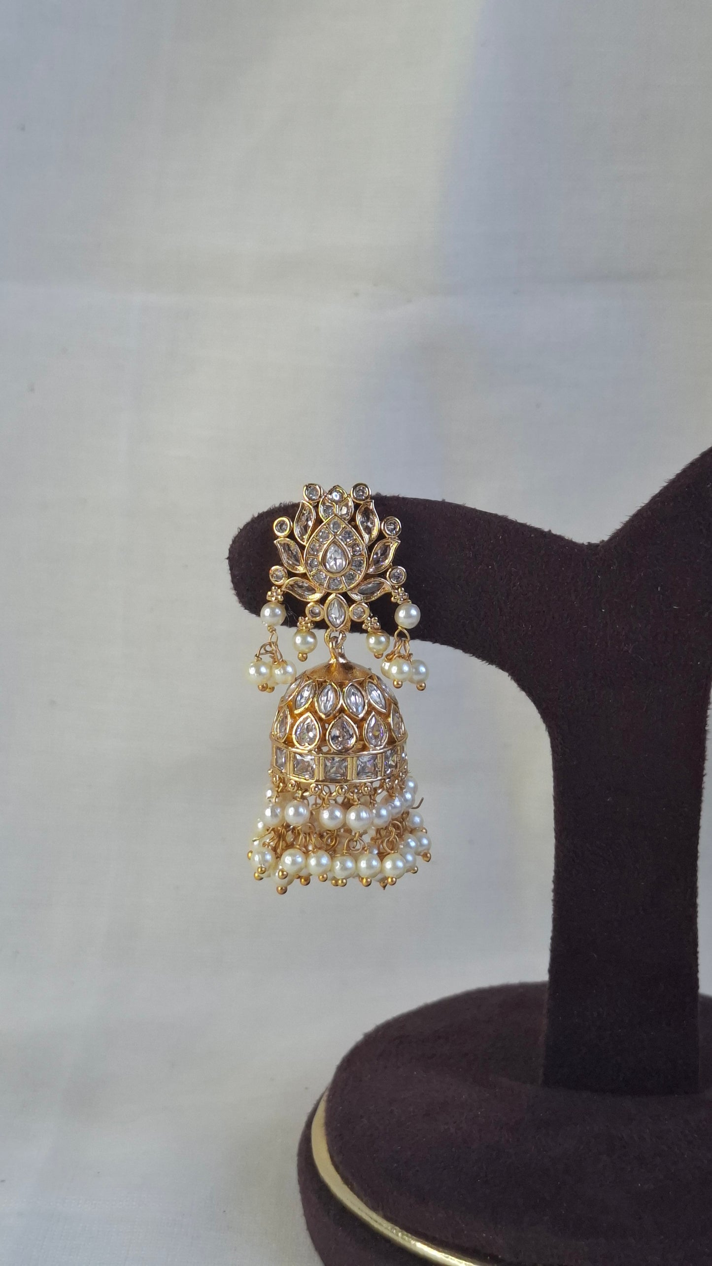 LOTUS WHITE STONE JUMKHAS E0355