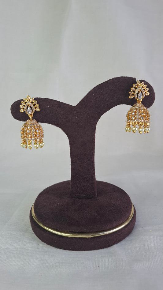 GOLD POLISH JUMKHAS E0362