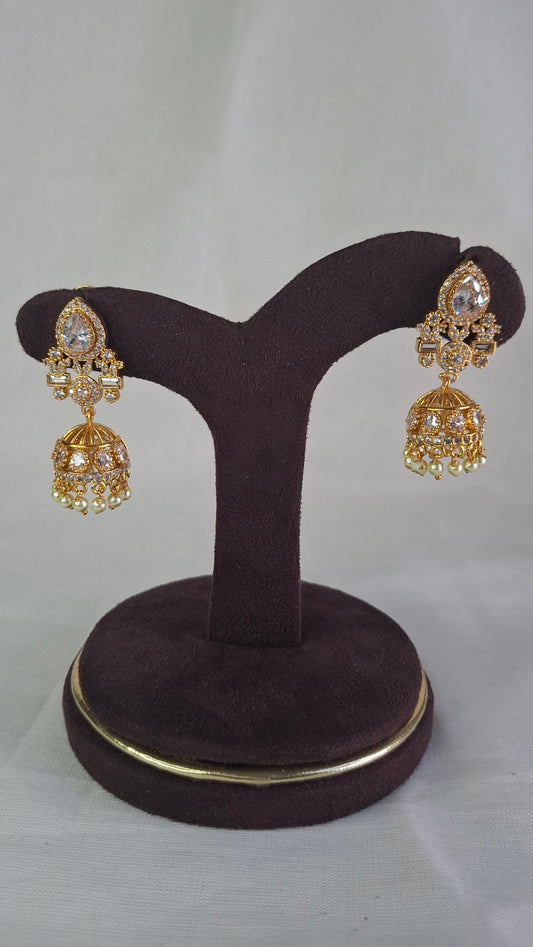 GOLD POLISH JUMKHAS E0374