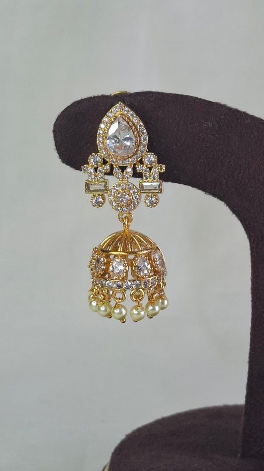 GOLD POLISH JUMKHAS E0374