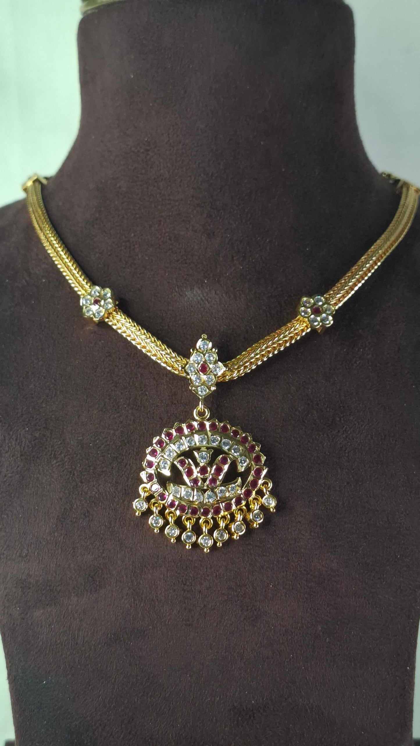 IMPON SHORT NECKLACE E0156