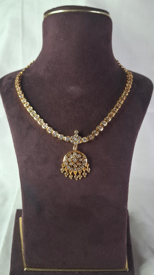 IMPON SHORT NECKLACE E0157