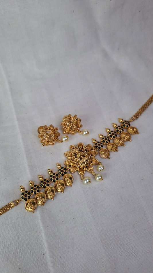 ANTIQUE GOLD CHOKER E0239