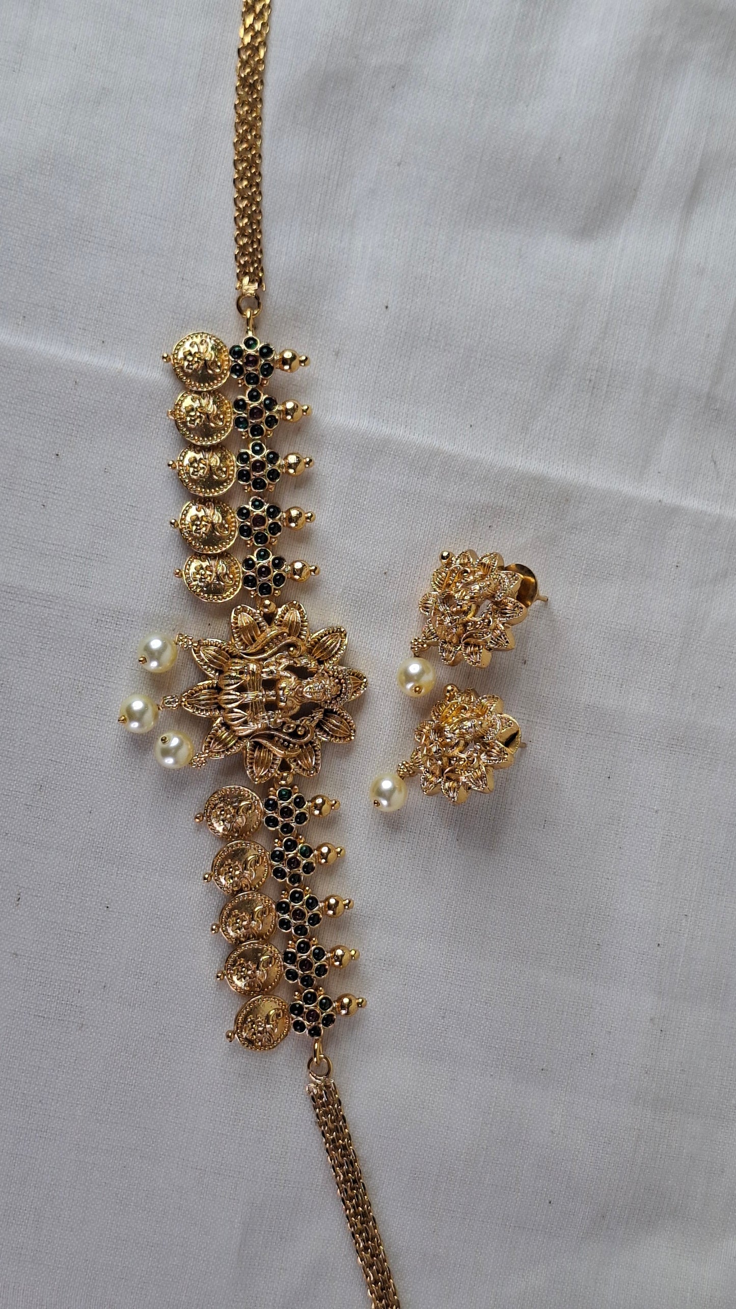 ANTIQUE GOLD CHOKER E0239