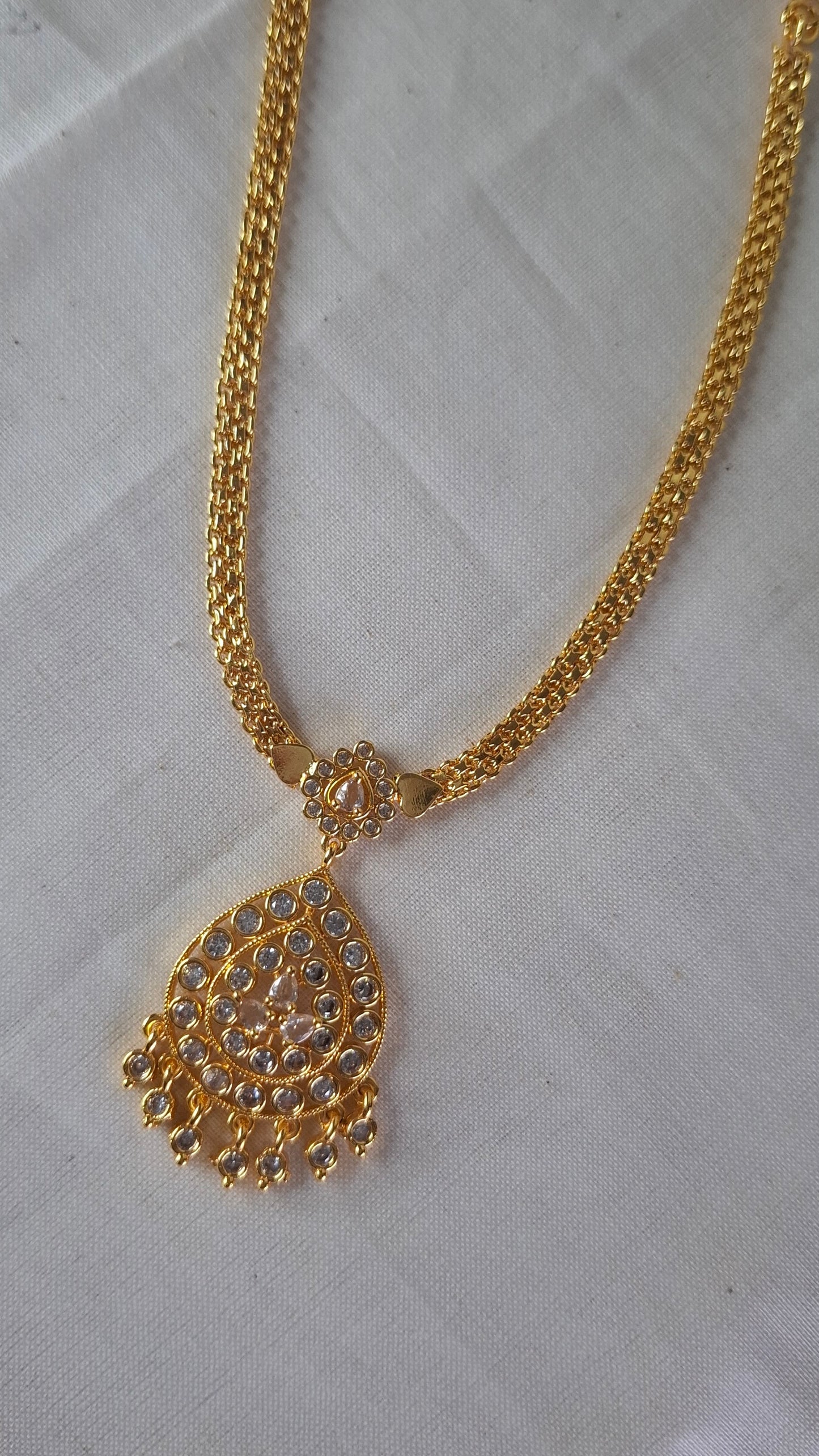 IMPON SHORT NECKLACE E0160