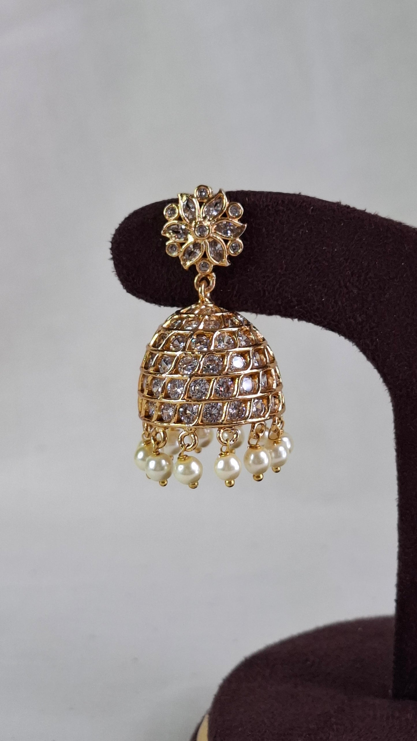 ANTIQUE GOLD JUMKHAS E0376