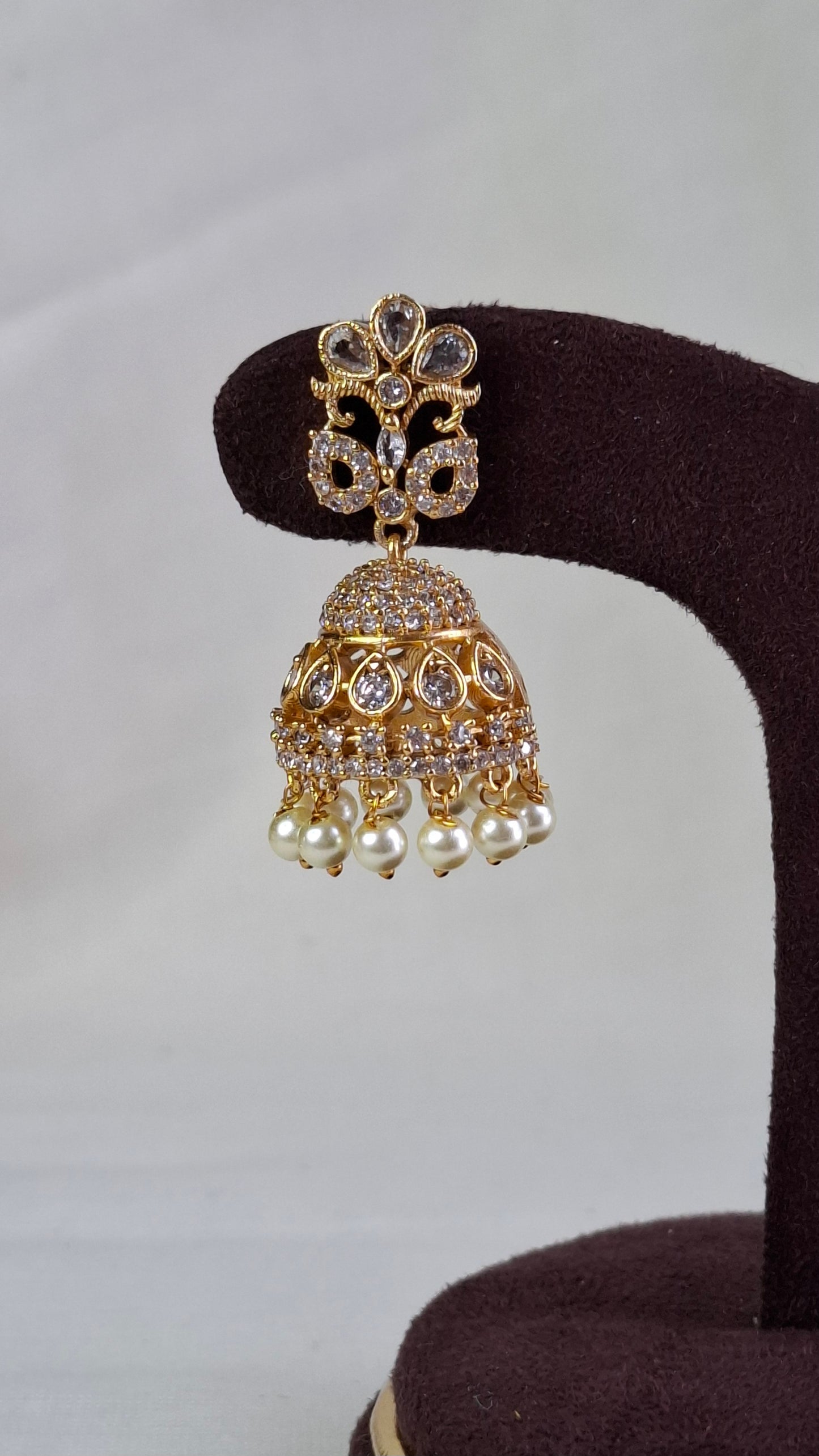 ANTIQUE GOLD JUMKHAS E0384