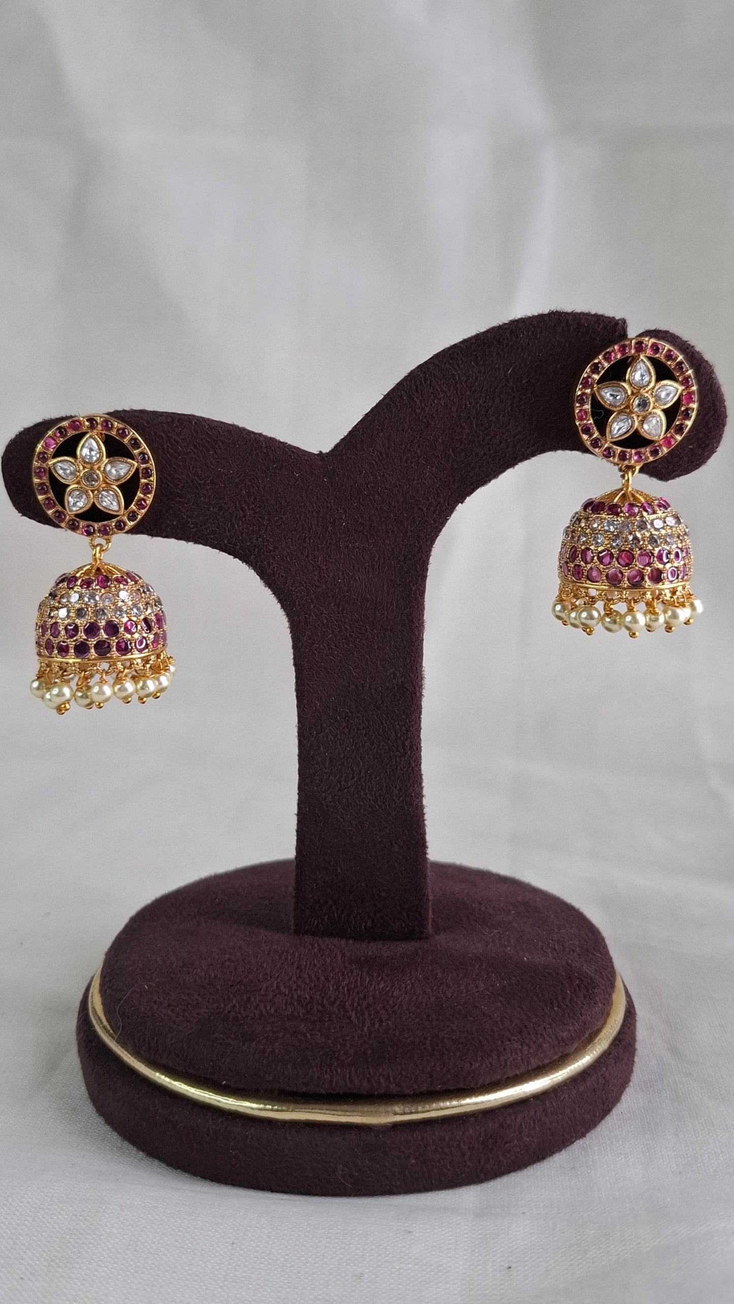 ANTIQUE GOLD JUMKHAS E0386