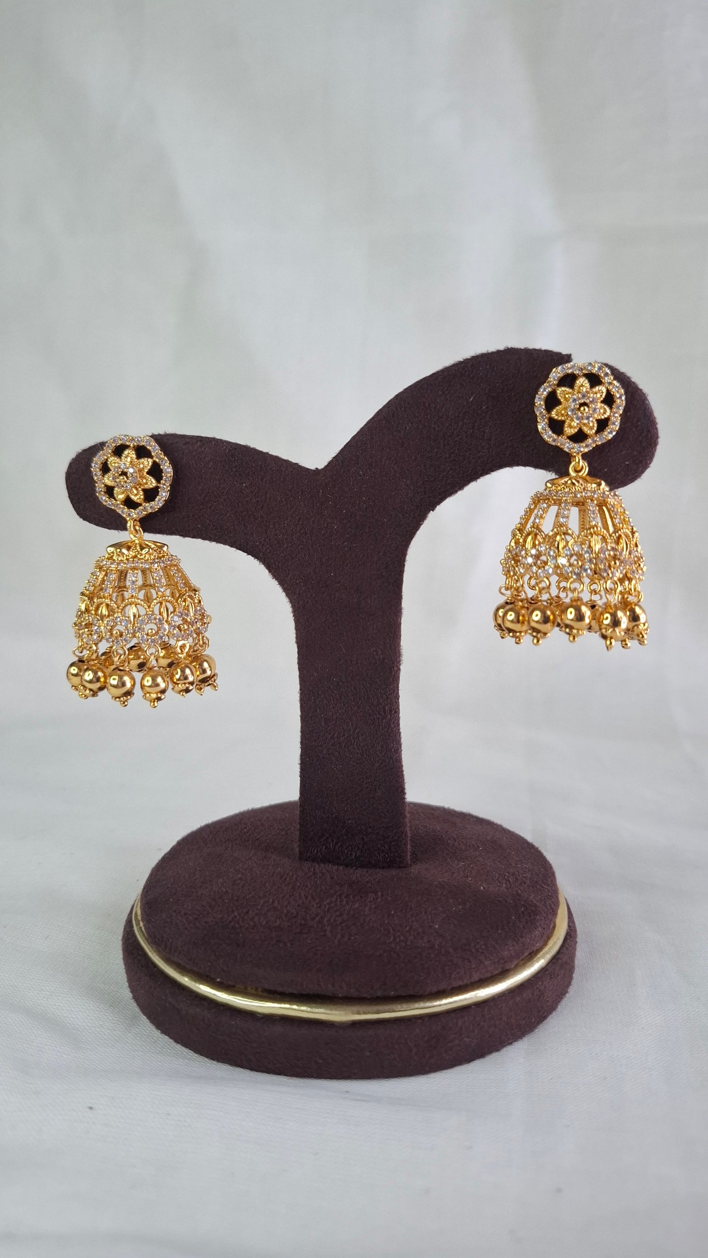 ANTIQUE GOLD JUMKHAS E0387