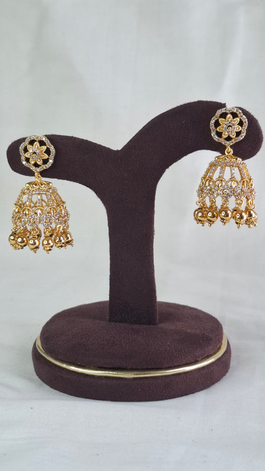 ANTIQUE GOLD JUMKHAS E0387