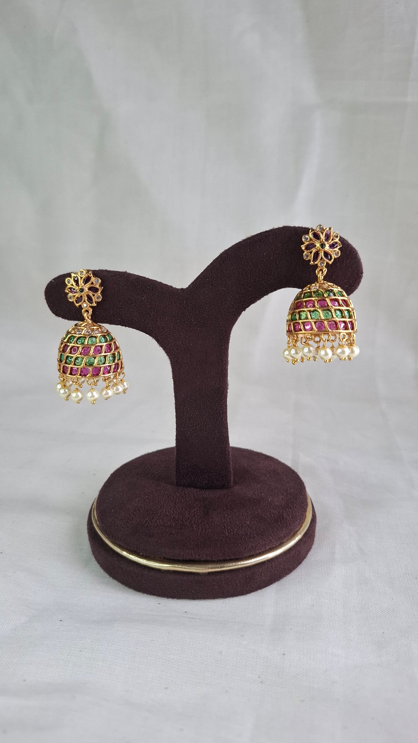 ANTIQUE GOLD JUMKHAS E0389