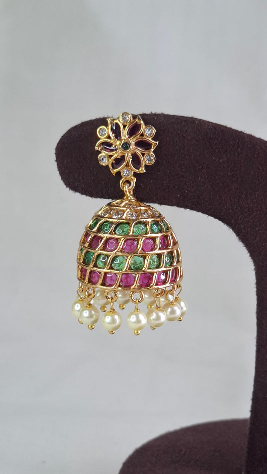 ANTIQUE GOLD JUMKHAS E0389