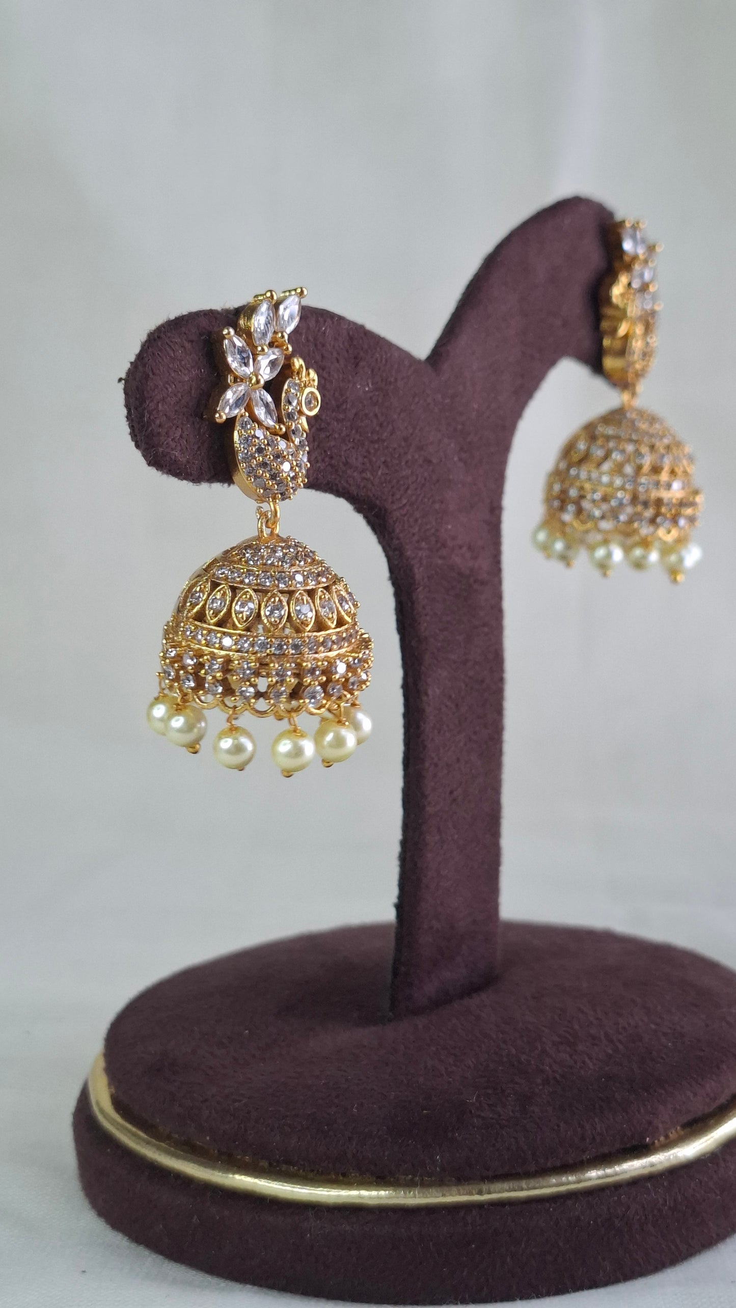 ANTIQUE GOLD A.D. STONE JUMKHAS E0393