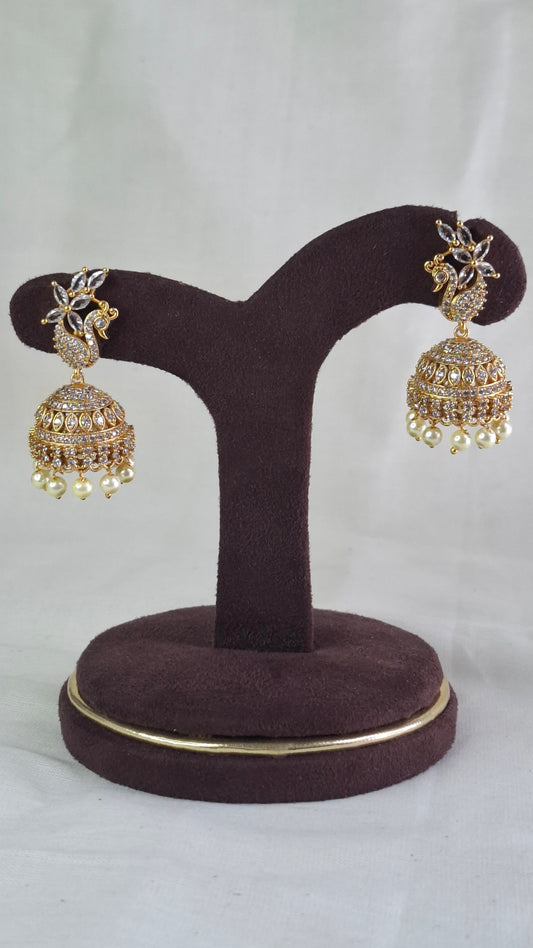 ANTIQUE GOLD A.D. STONE JUMKHAS E0393