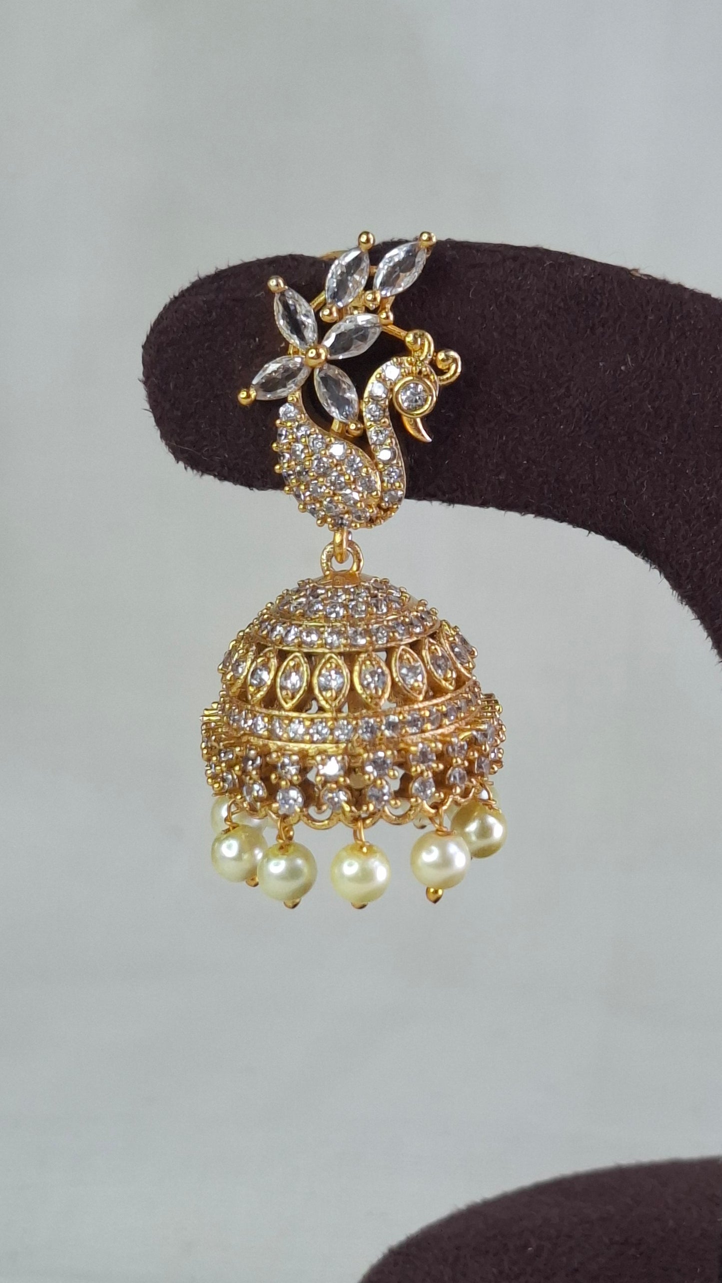 ANTIQUE GOLD A.D. STONE JUMKHAS E0393