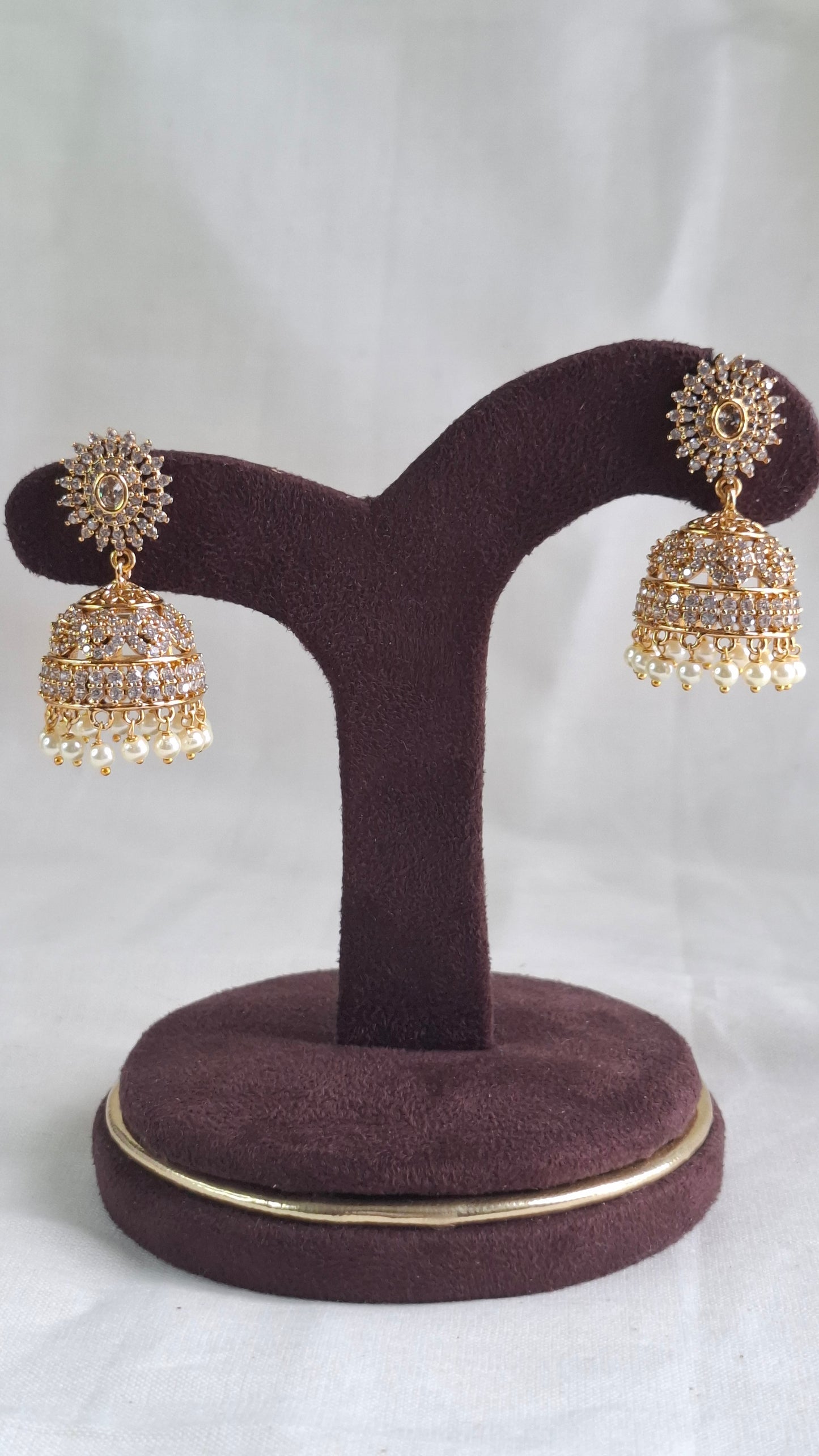 ANTIQUE GOLD A.D. STONE JUMKHAS E0394