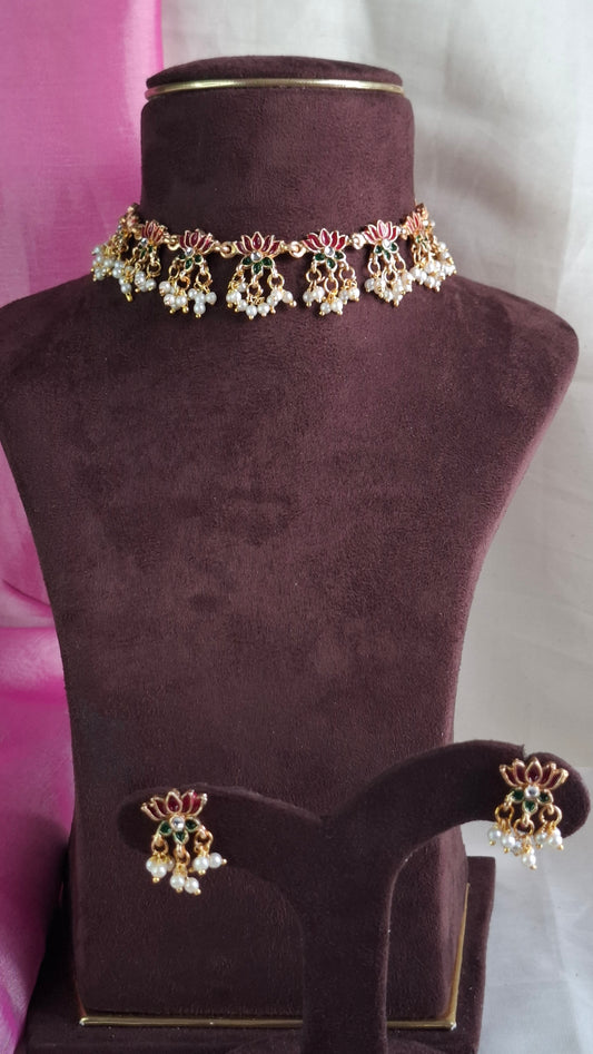 ANTIQUE GOLD LOTUS SET E0242