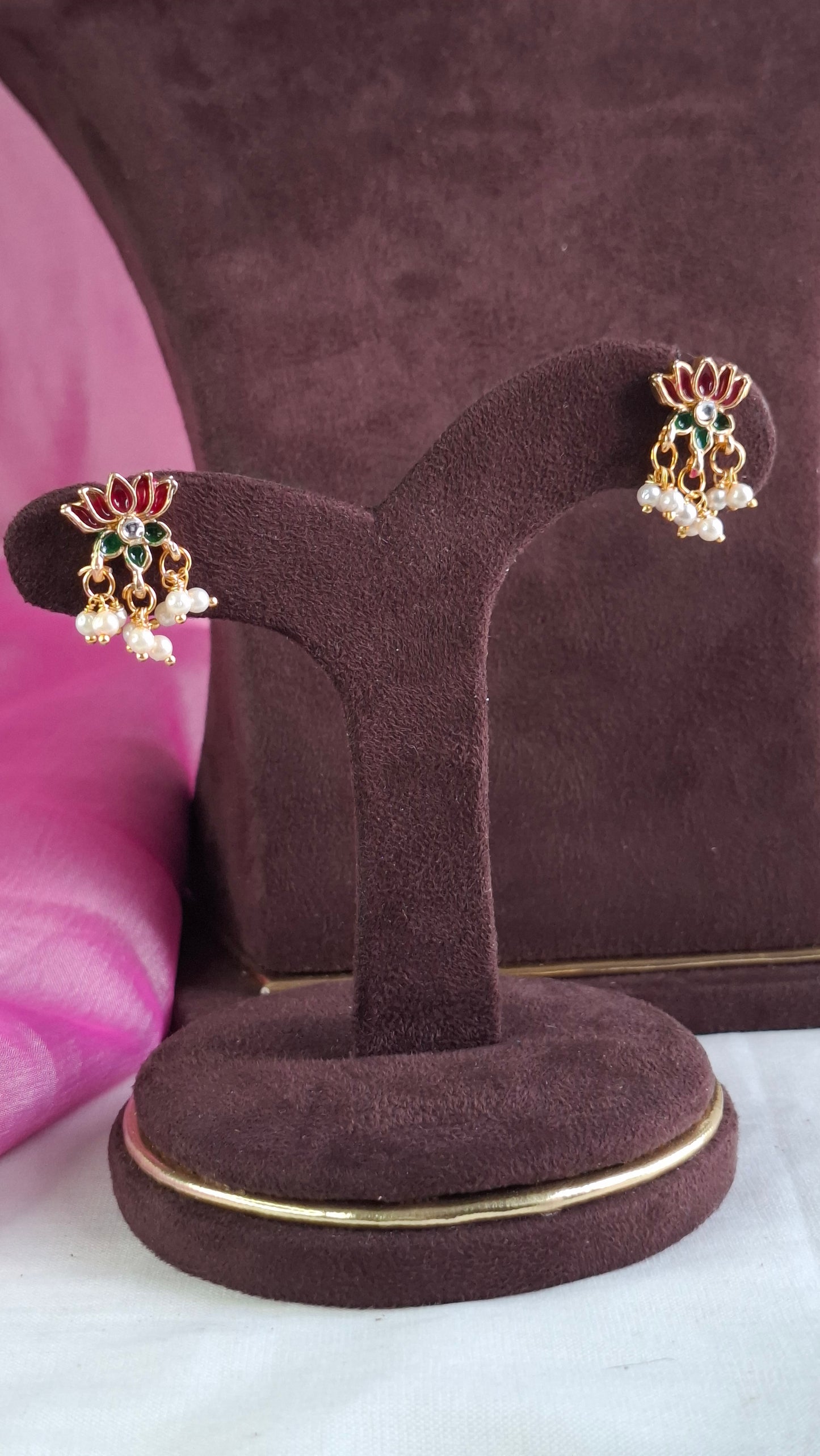 ANTIQUE GOLD LOTUS SET E0242