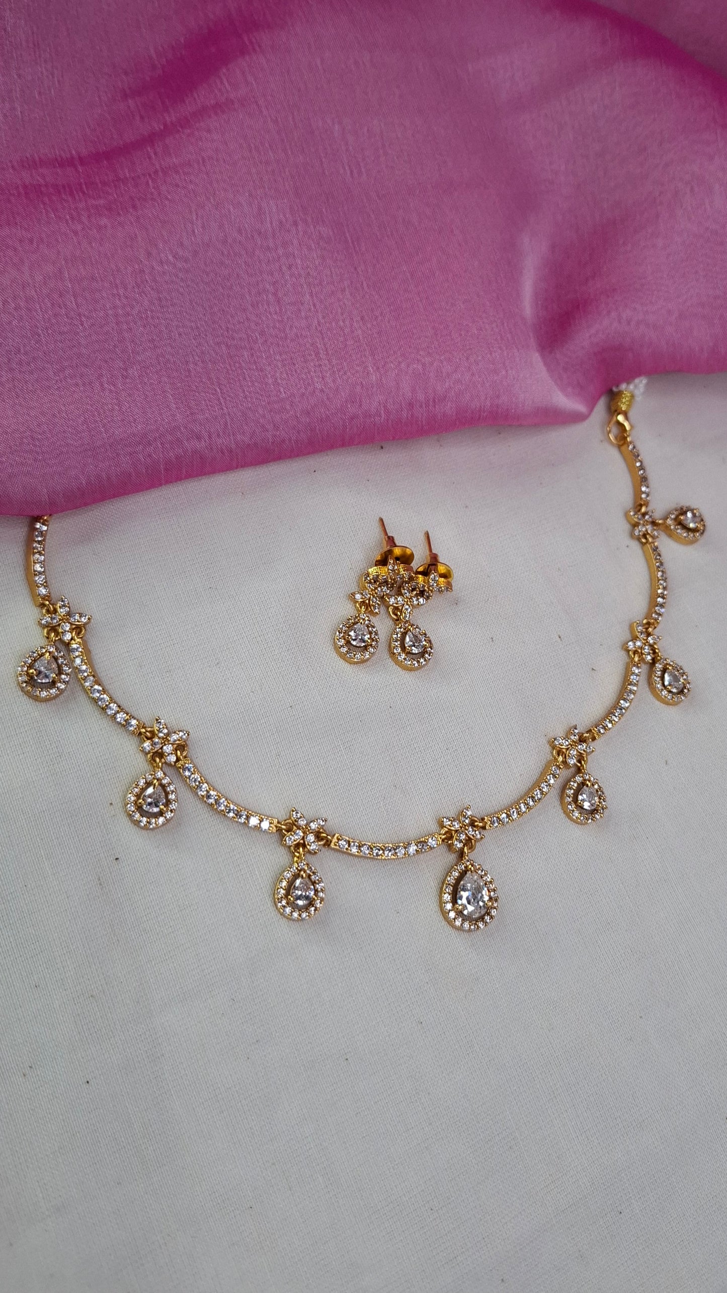 A.D.STONE SHORT NECKLACE SET E0243