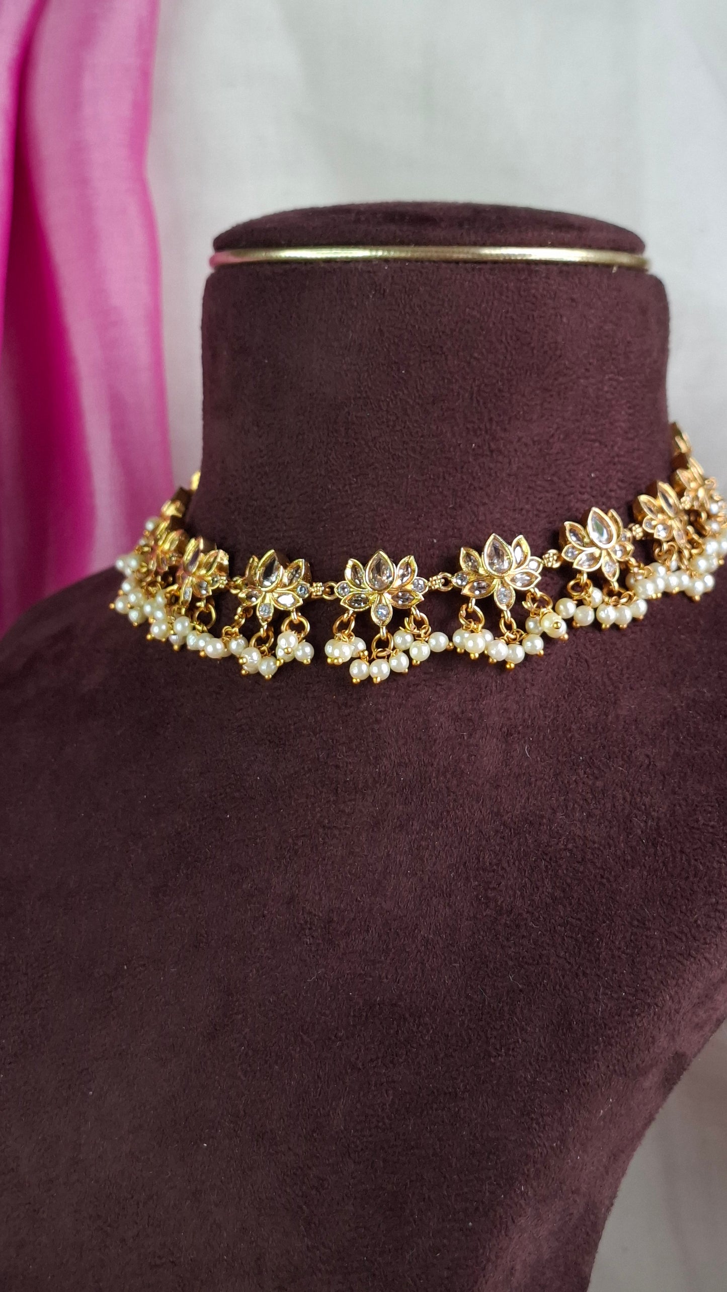 ANTIQUE GOLD LOTUS SET E0244