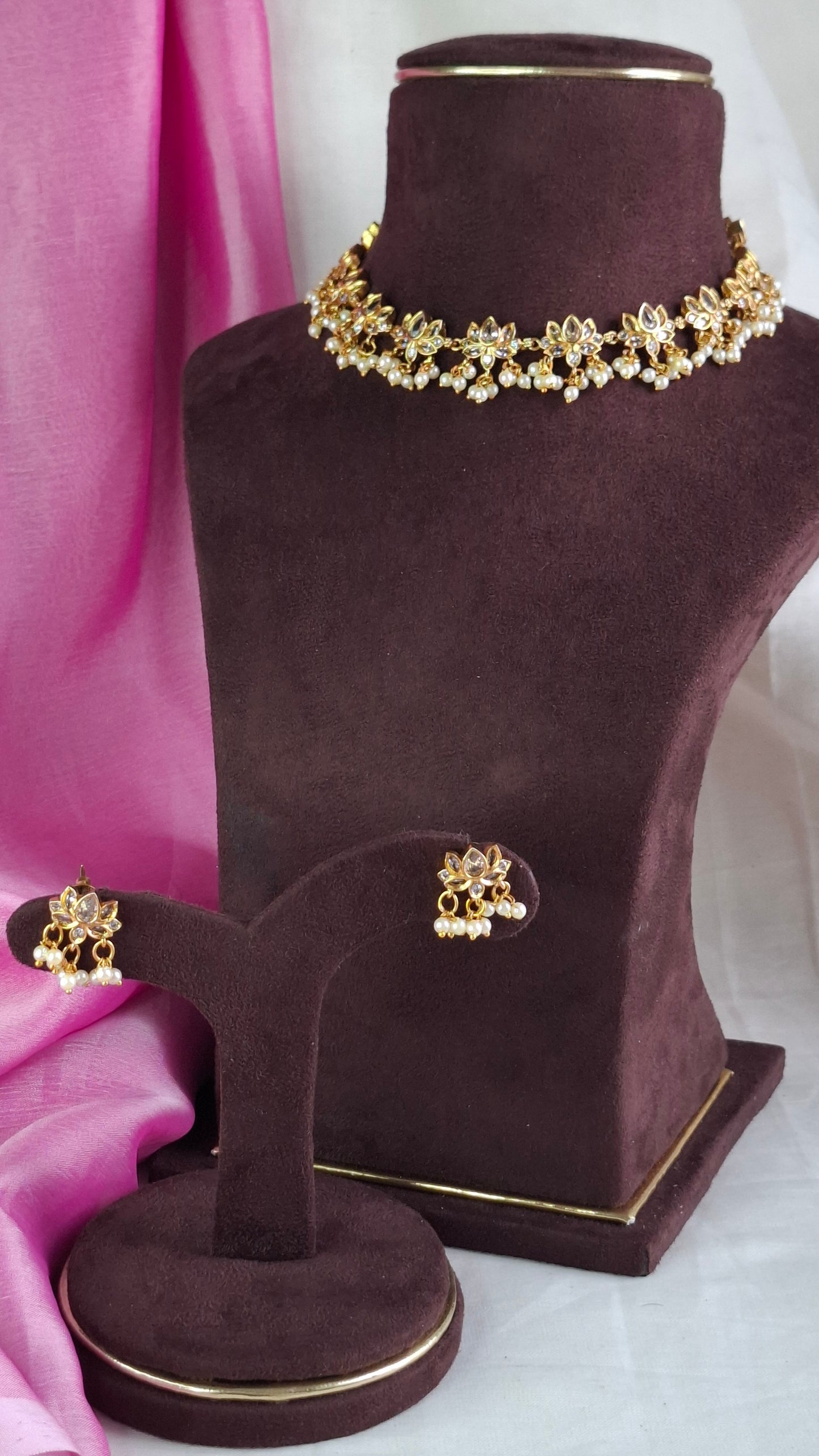 ANTIQUE GOLD LOTUS SET E0244