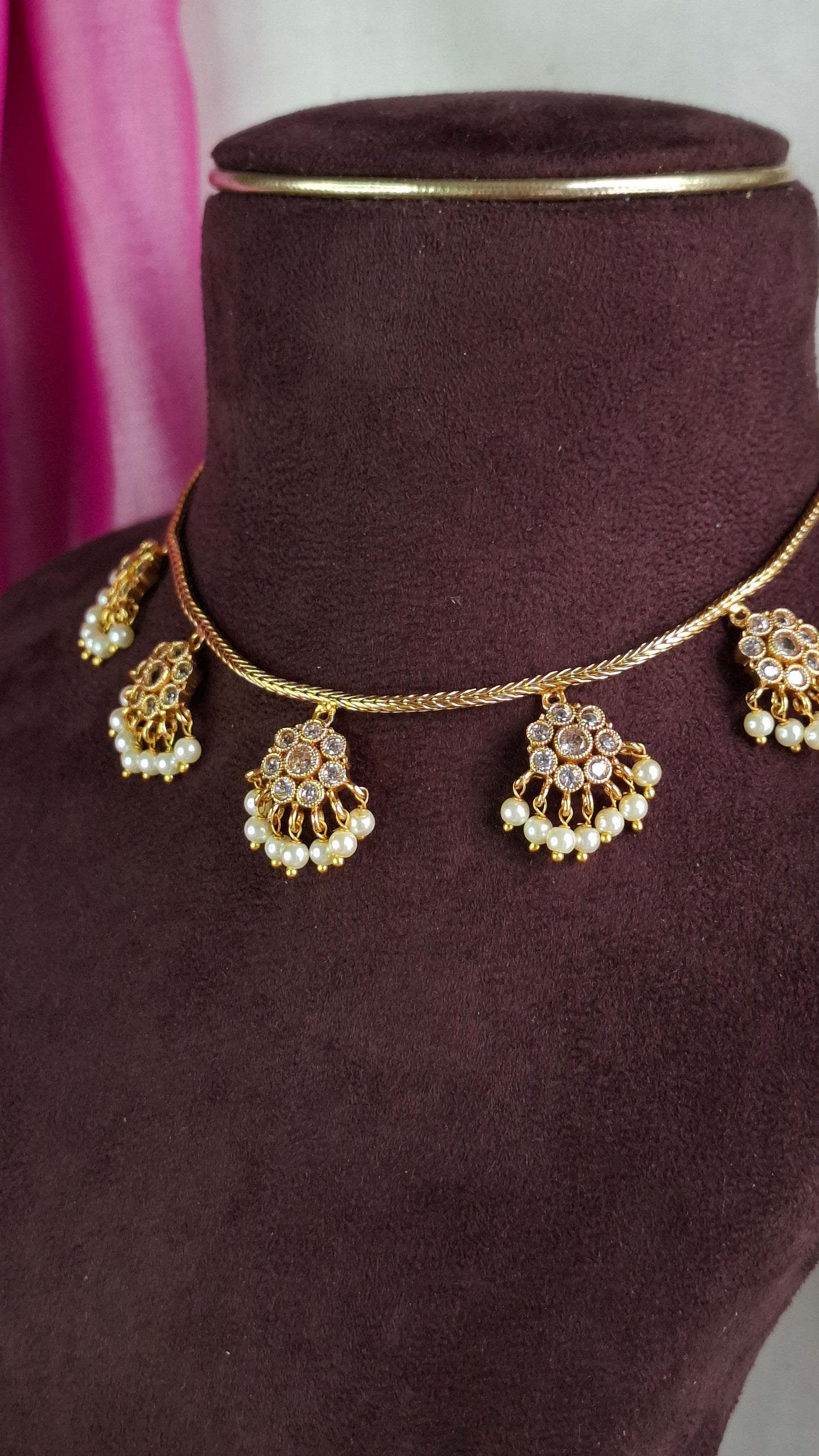 ANTIQUE GOLD SET E0245