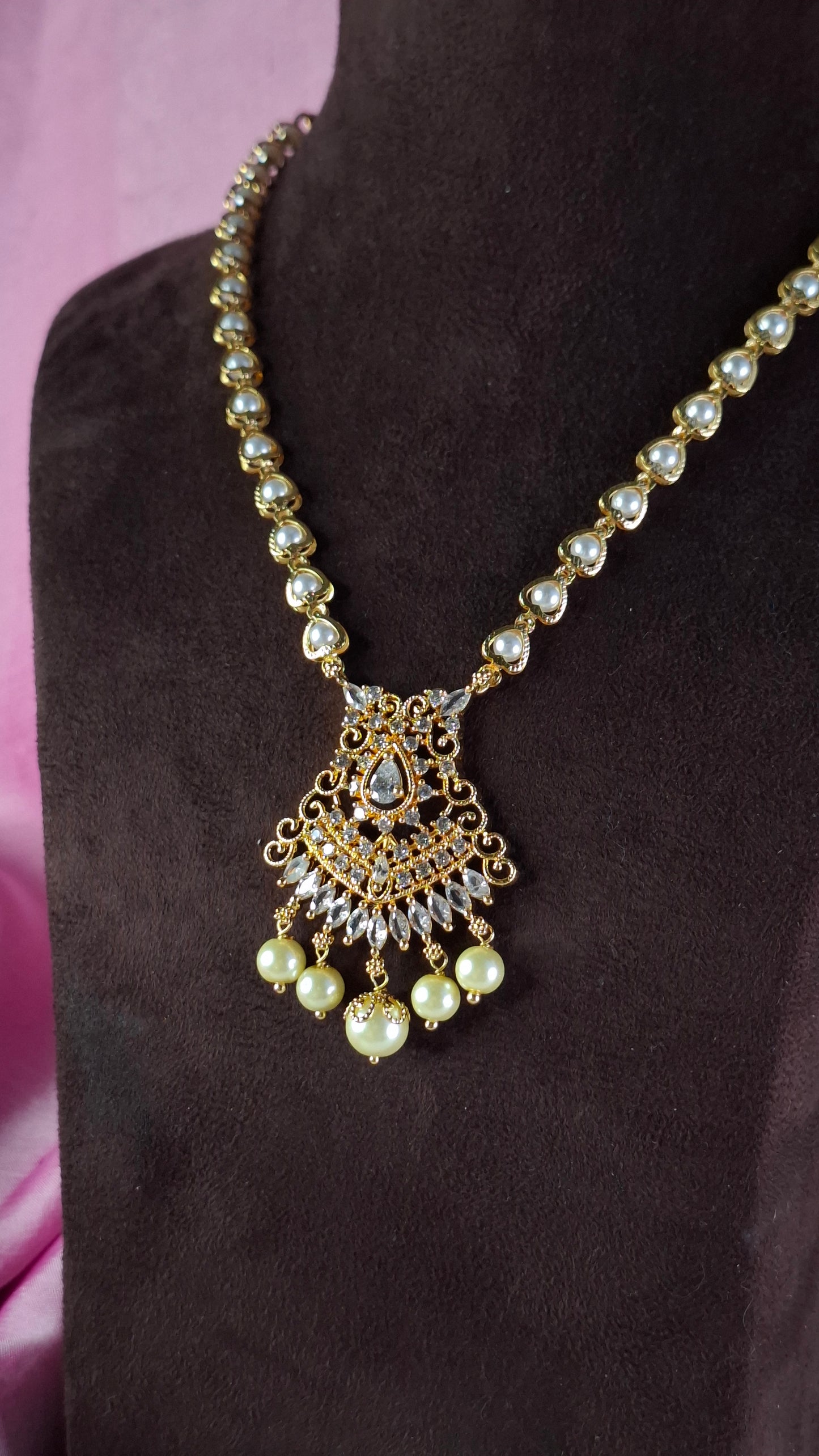 ANTIQUE GOLD PEARL NECKLACE E0248