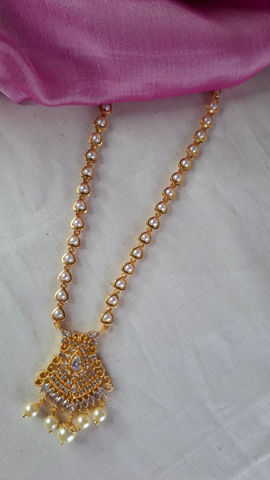ANTIQUE GOLD PEARL NECKLACE E0248