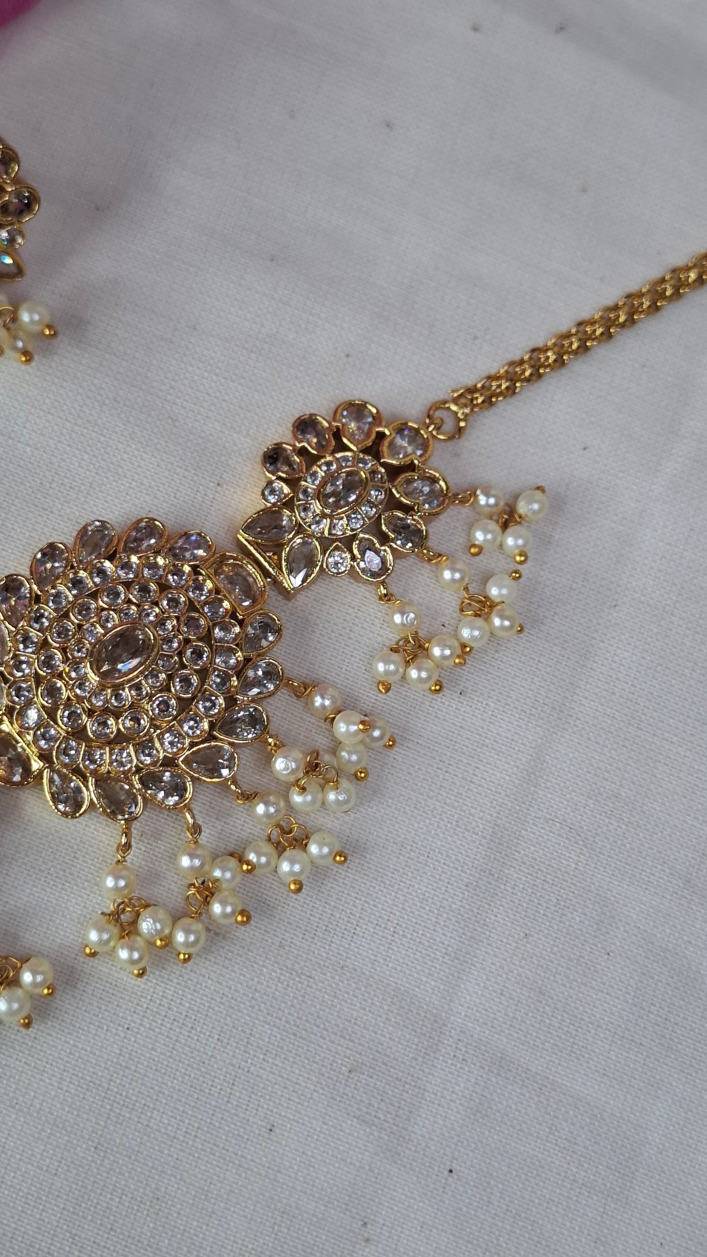 ANTIQUE GOLD CHOKER SET E0253