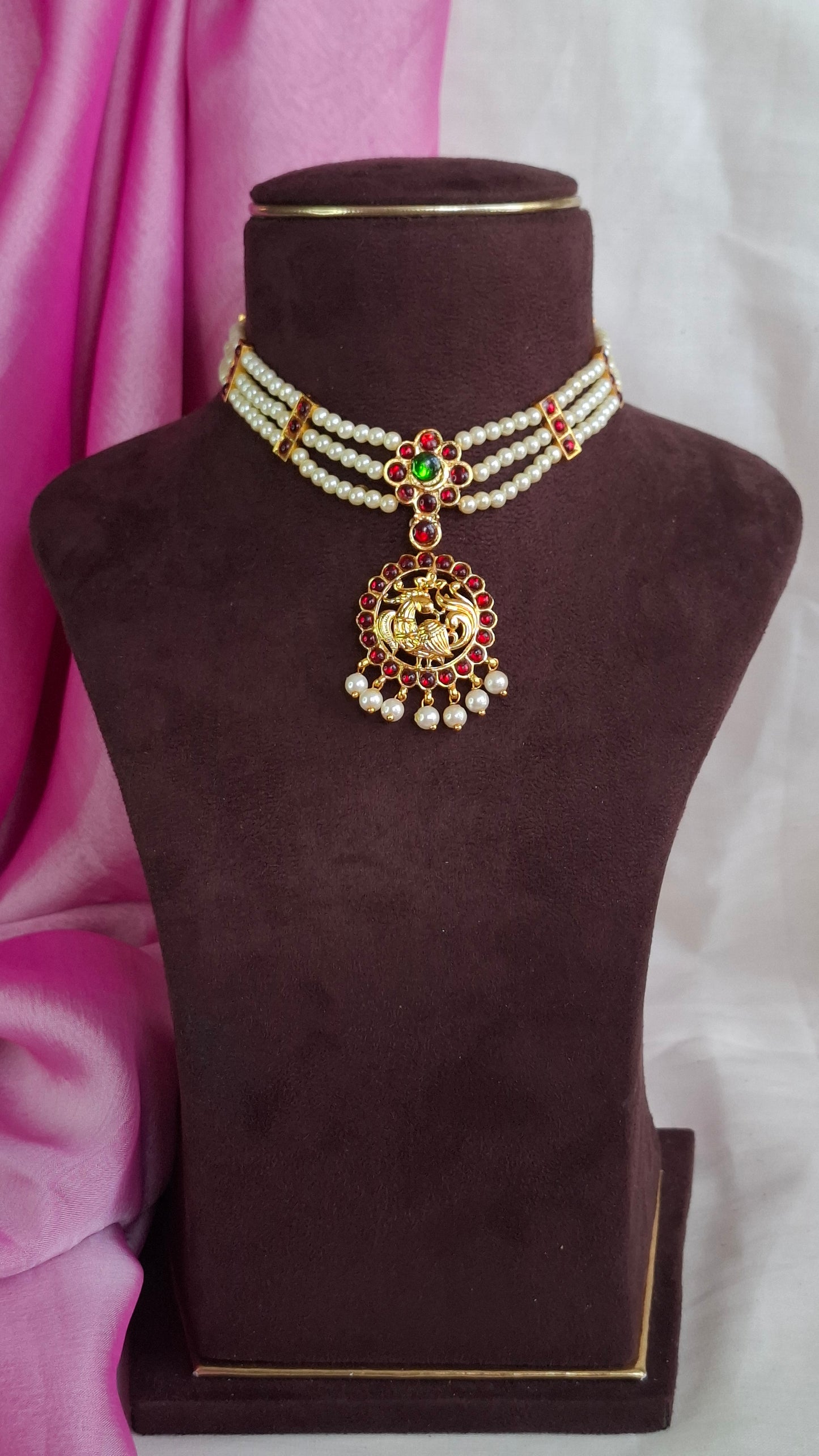 TRADITIONAL PEARL CHOKER E0256