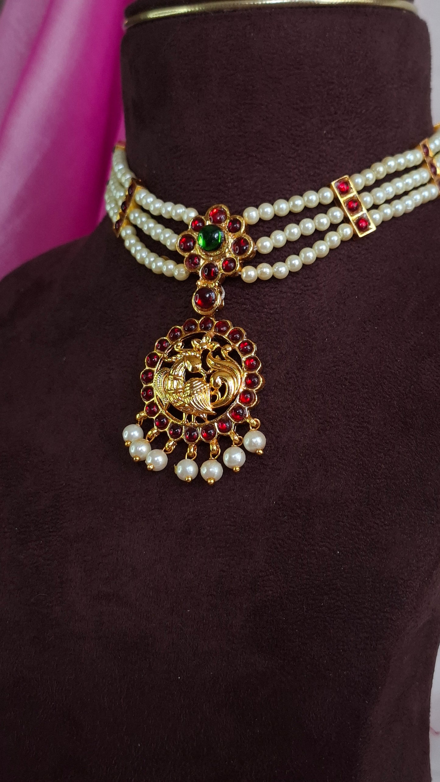 TRADITIONAL PEARL CHOKER E0256