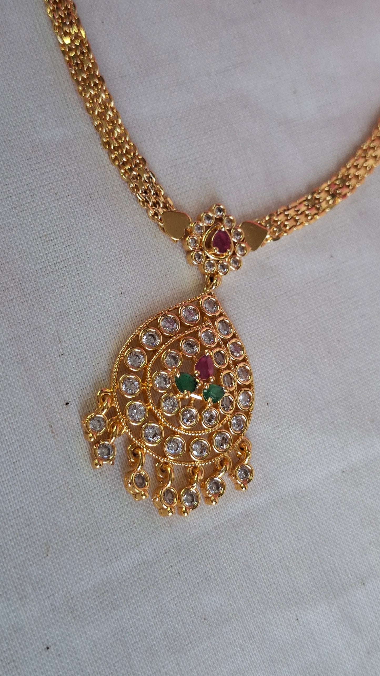 A.D. STONE SHORT NECKLACE E0255