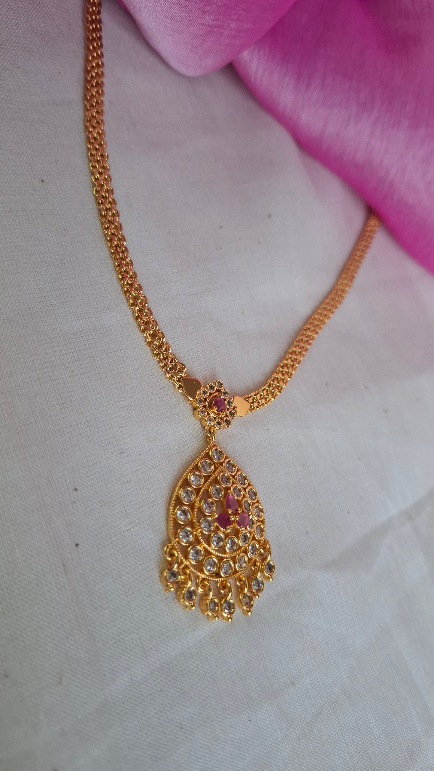 A.D. STONE SHORT NECKLACE E0256