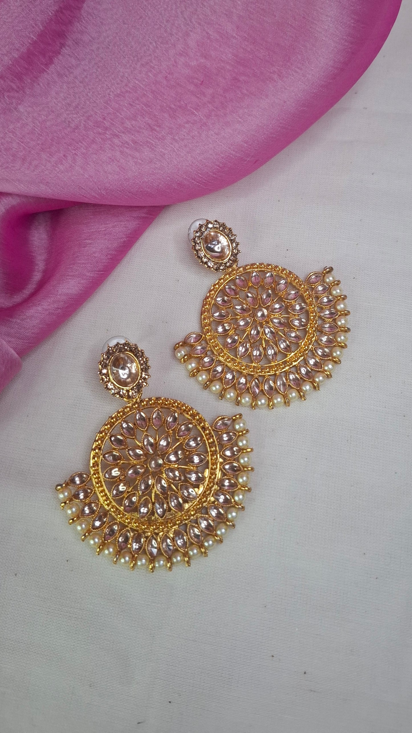 GOLD FASHION EARRINGS E0390