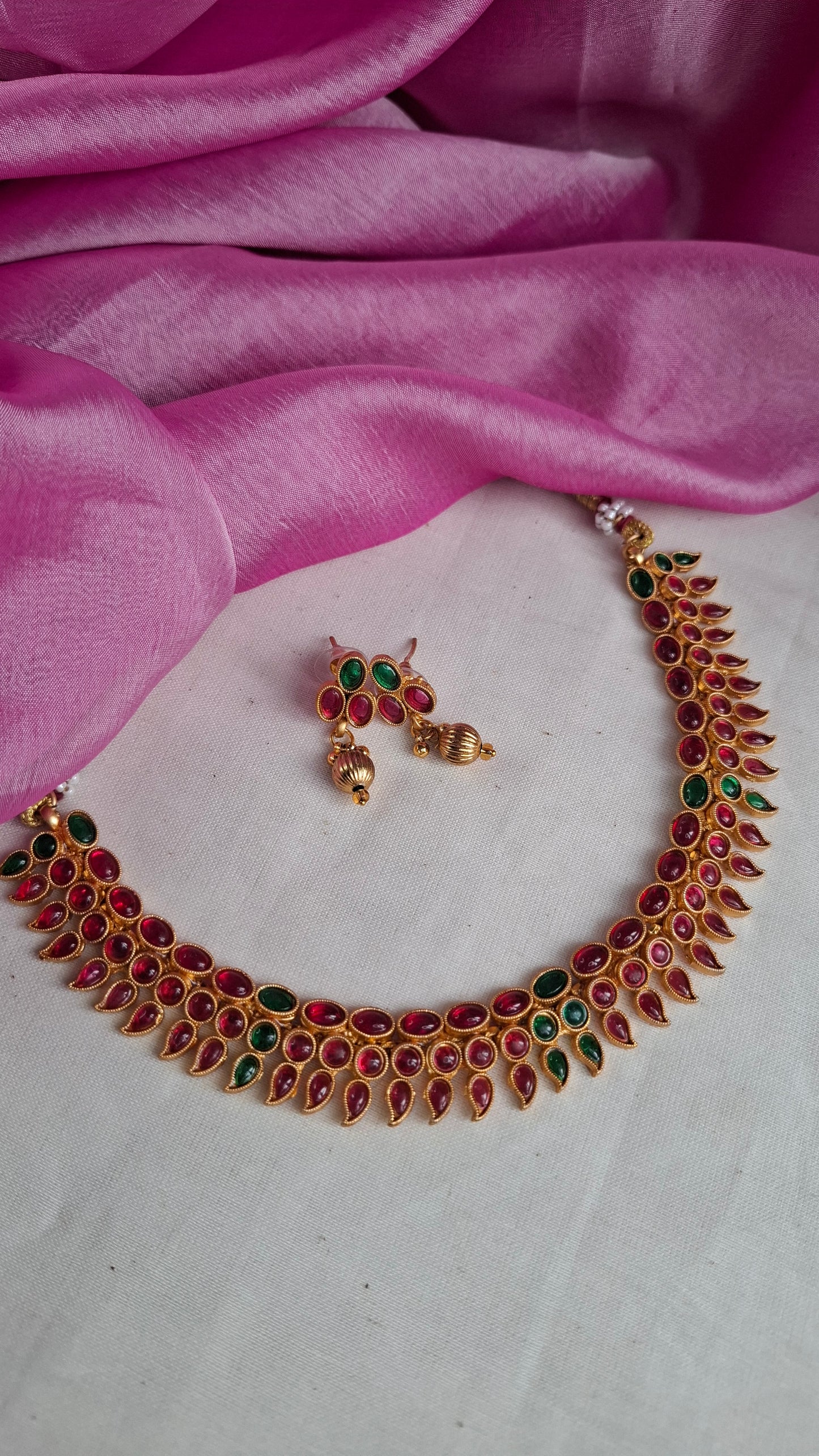 ANTIQUE GOLD KEMP SET