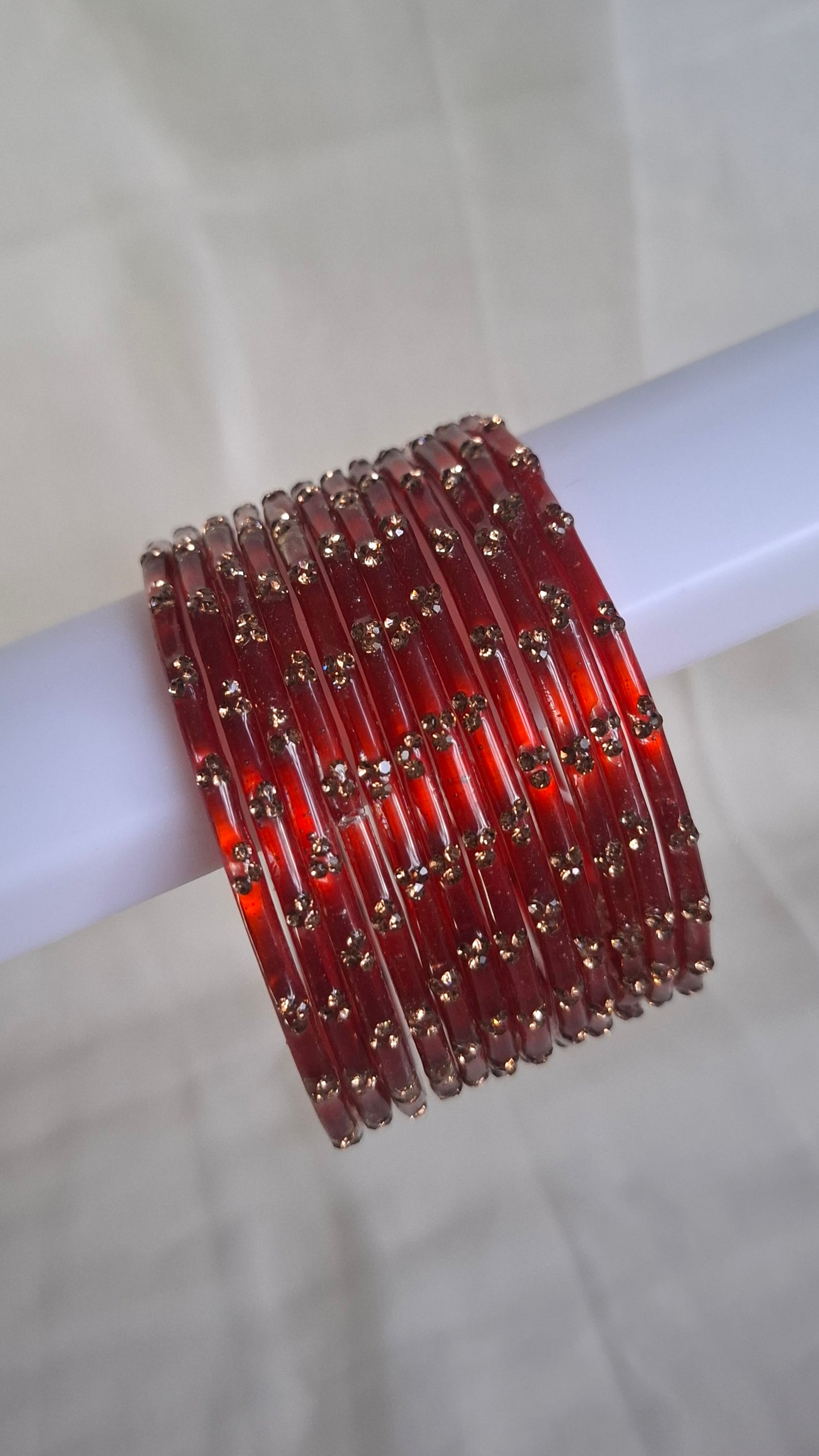 RAINDROP GLASS BANGLES (RED)