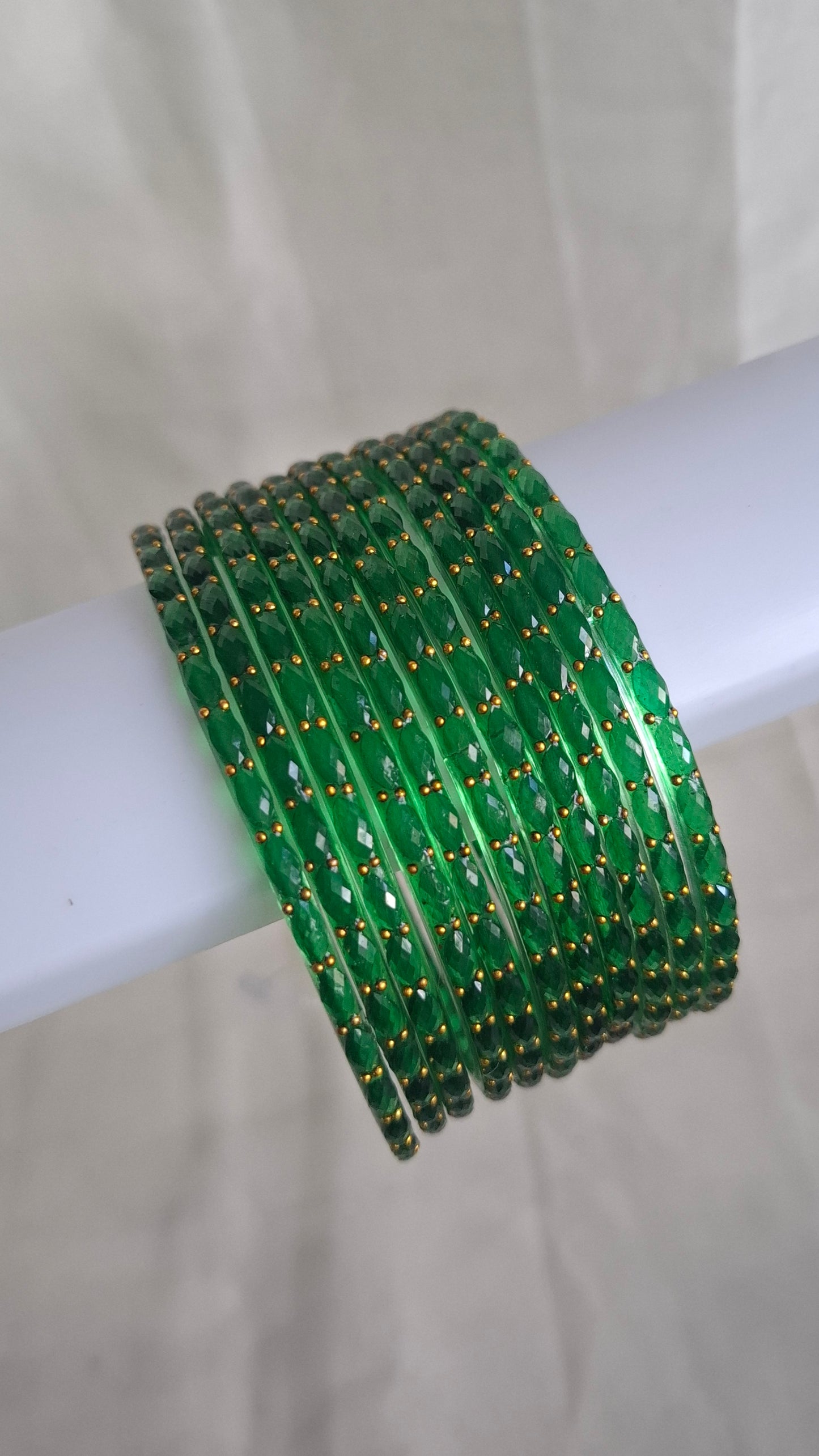 GLASS BANGLES (GREEN)